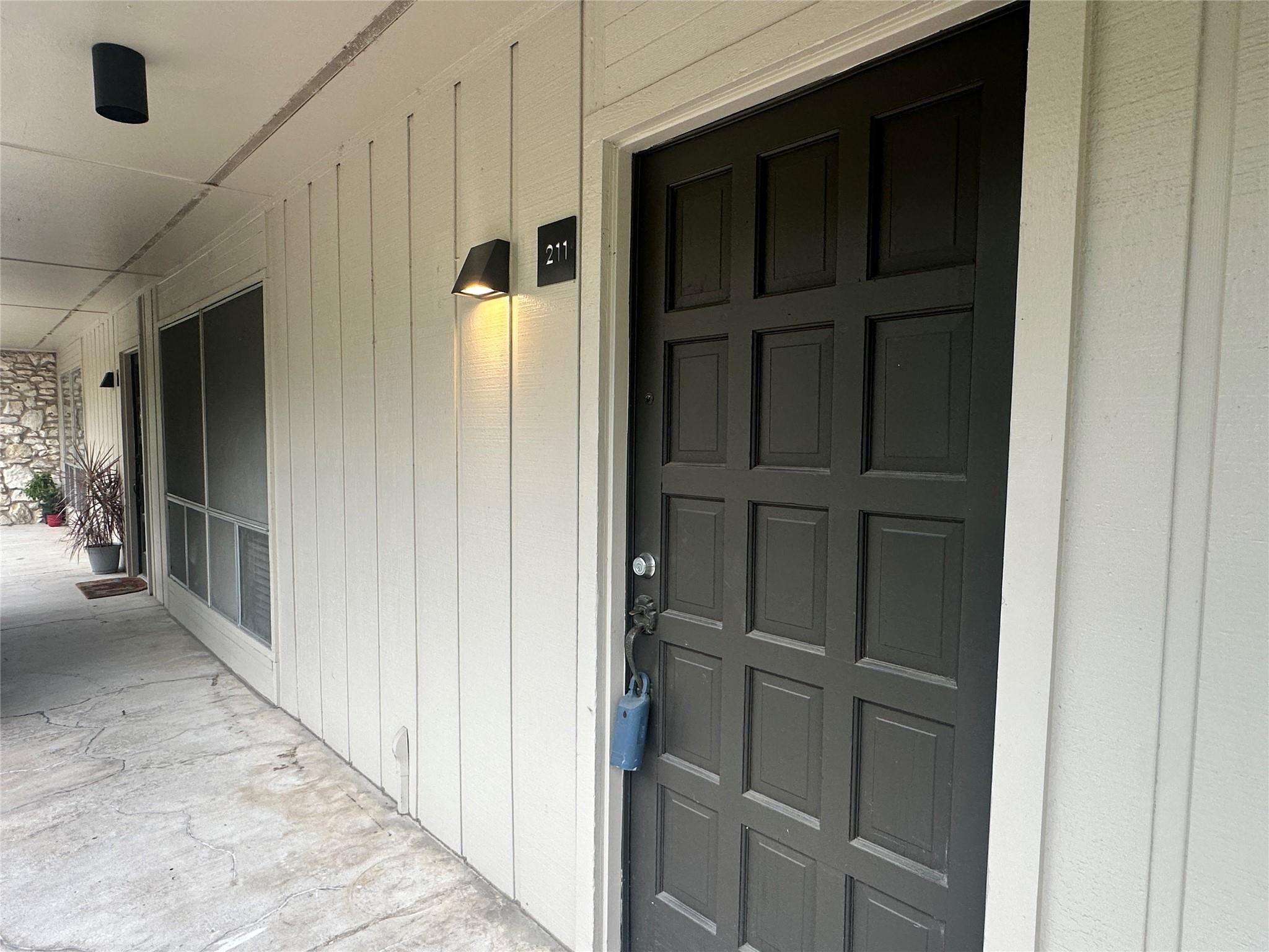 500 Riverside DR #211 — photo 4