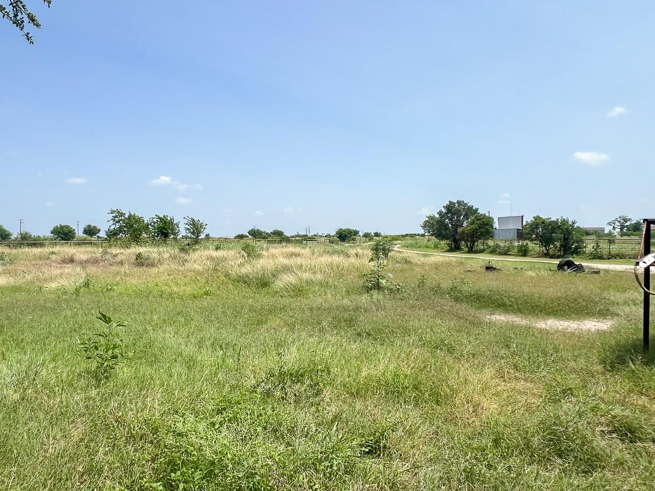 2143 Fm 1966 — photo 4