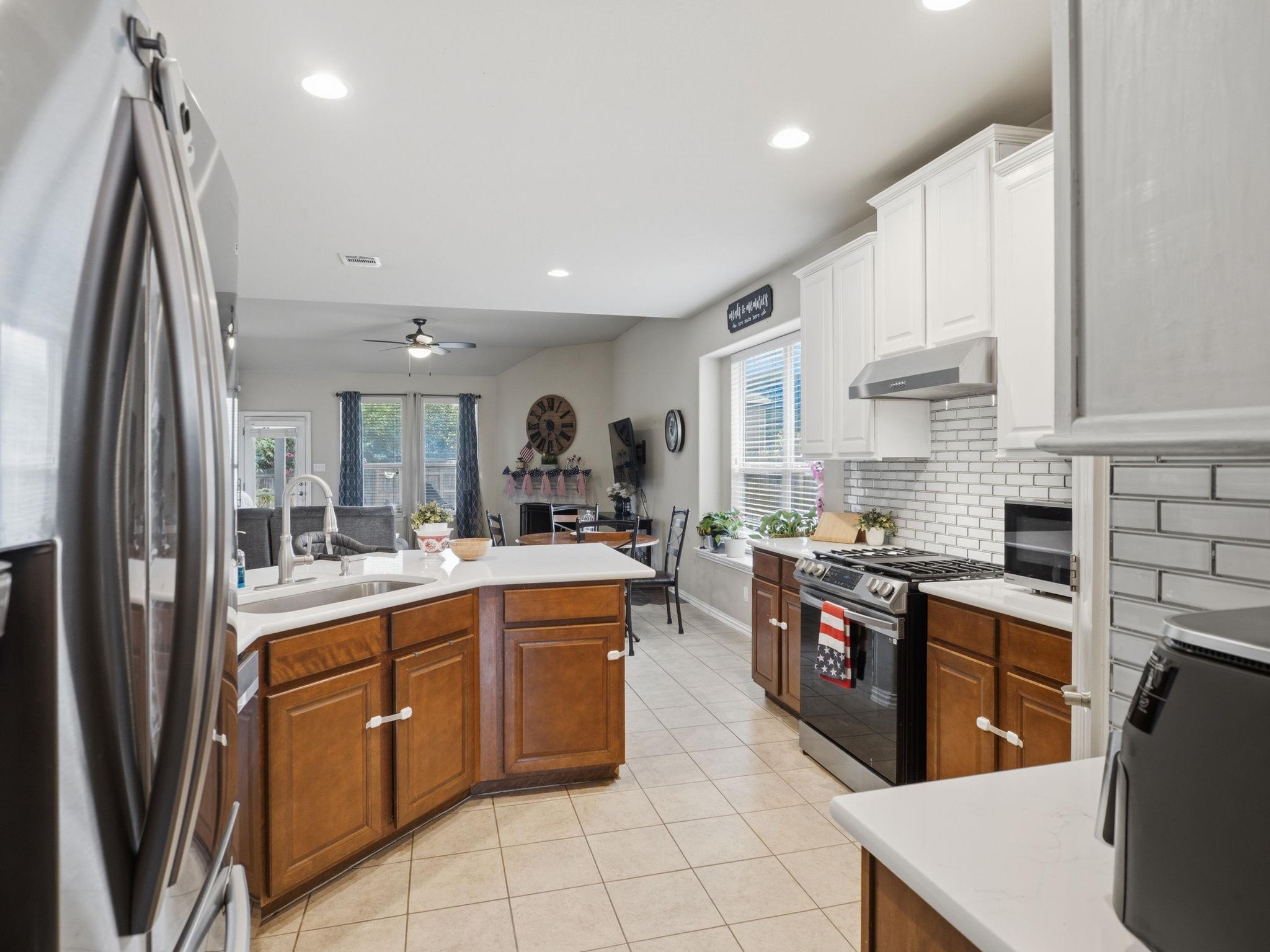 459 Sandstone TRL — photo 3