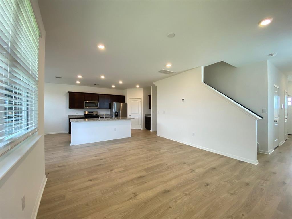 225 Saide ST — photo 5