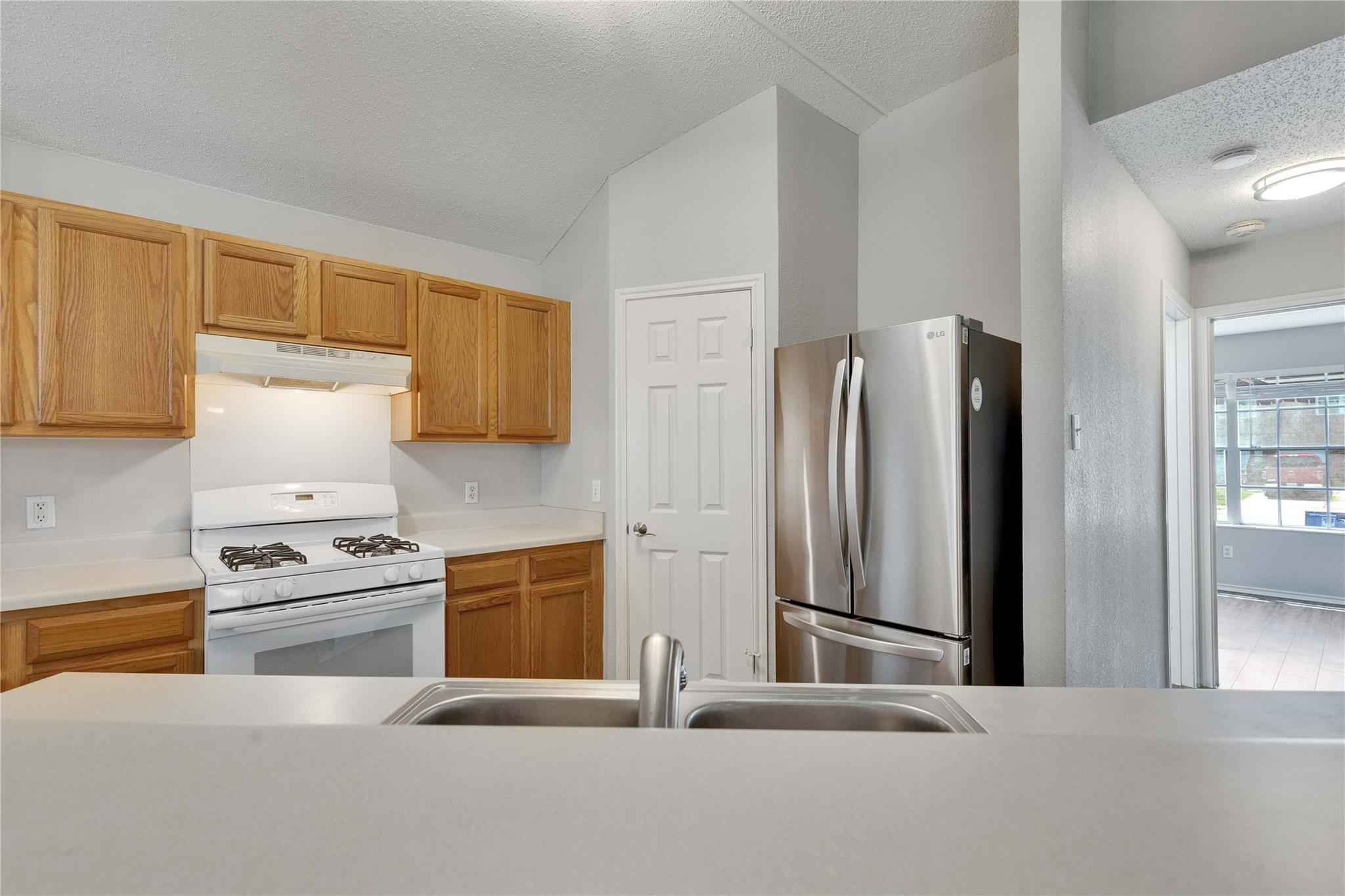 1403 Gulf WAY — photo 4