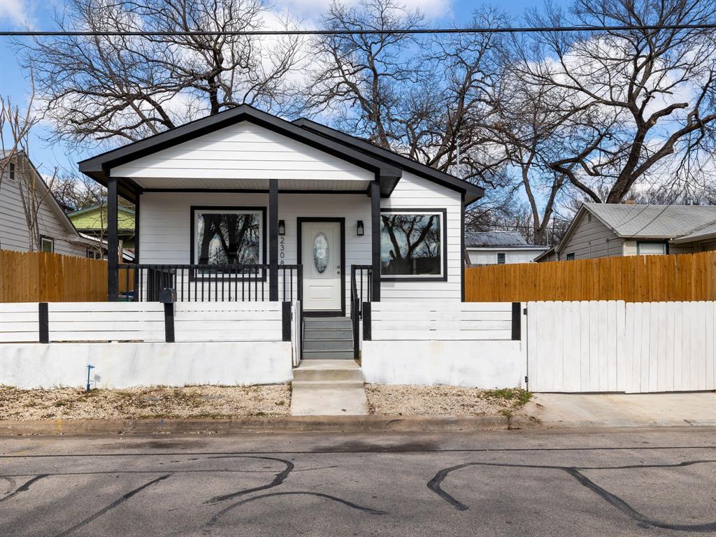 2308 Santa Maria ST — photo 3
