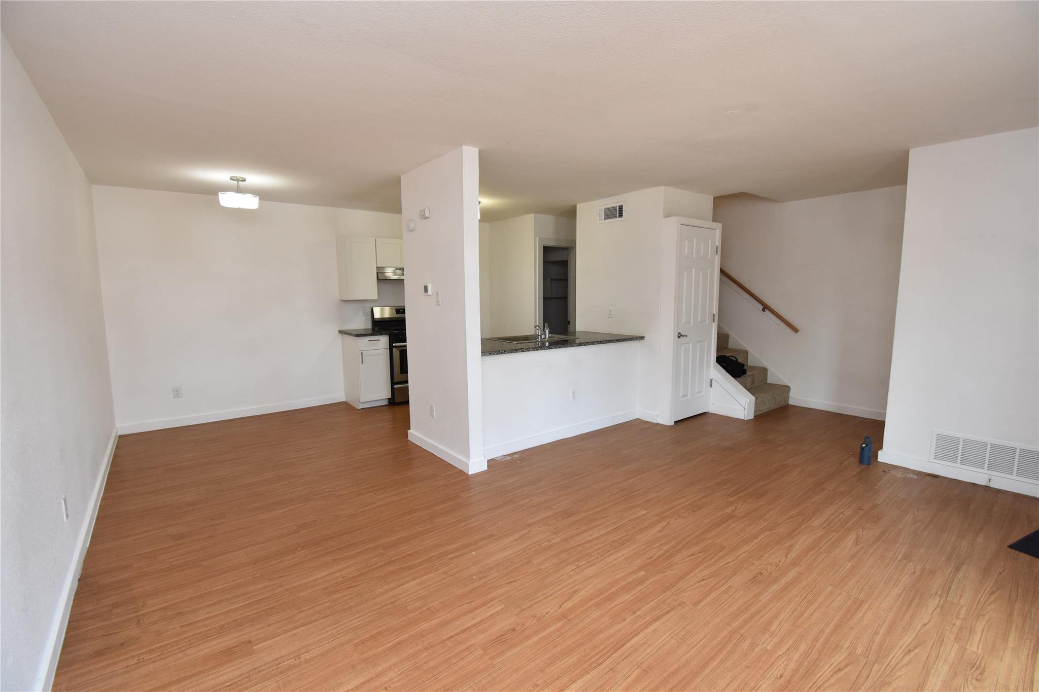300 Croslin ST #114 — photo 3
