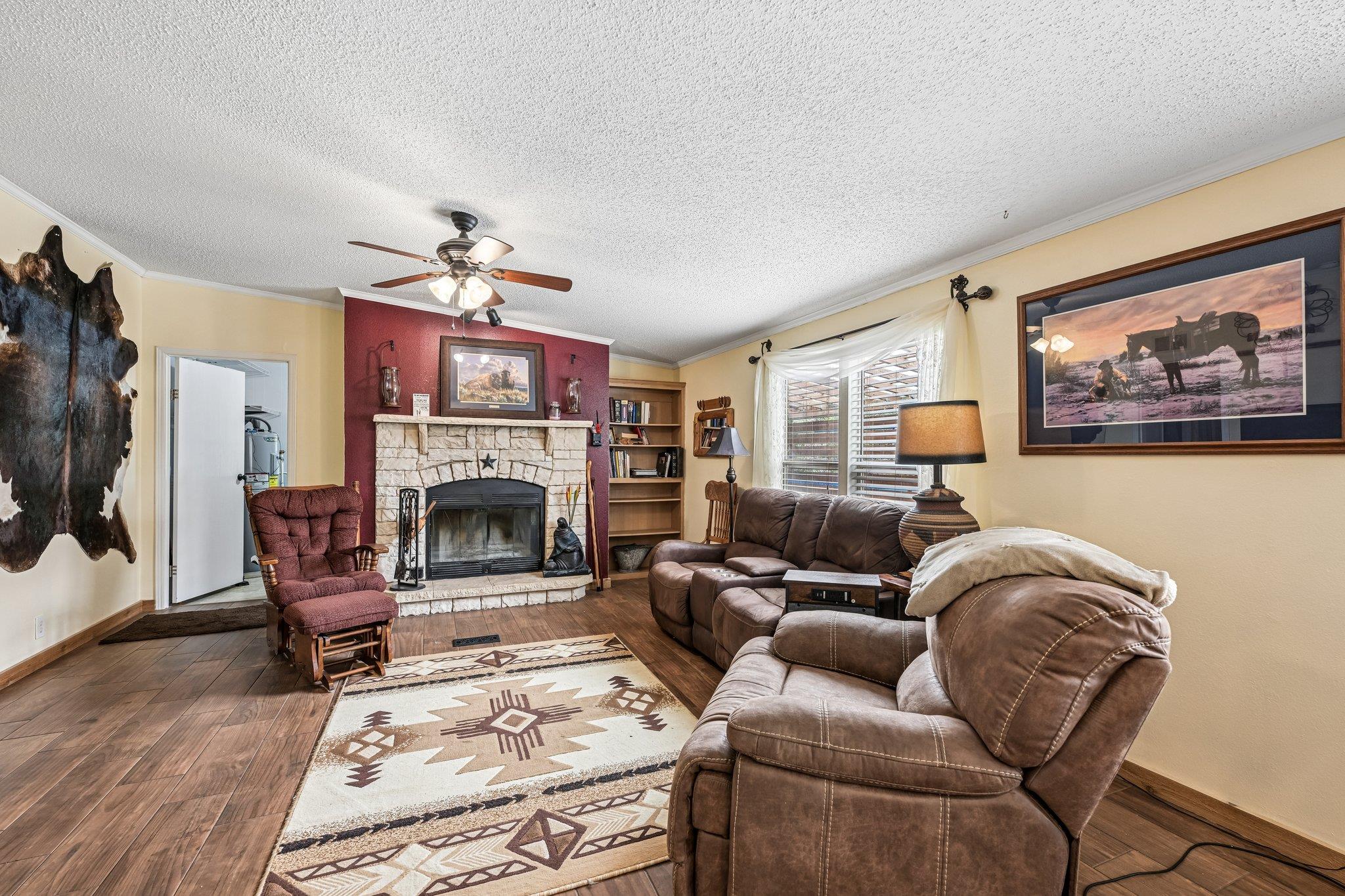 541 Hidden Oaks DR — photo 5