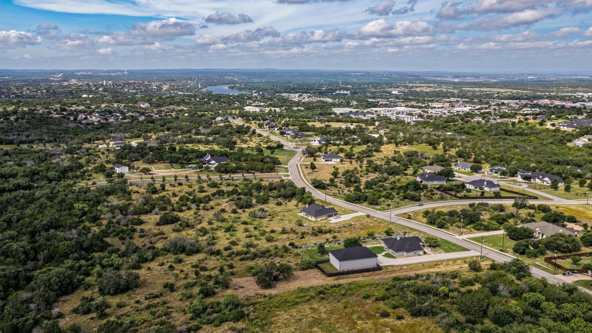 2229 Park View DR — photo 4