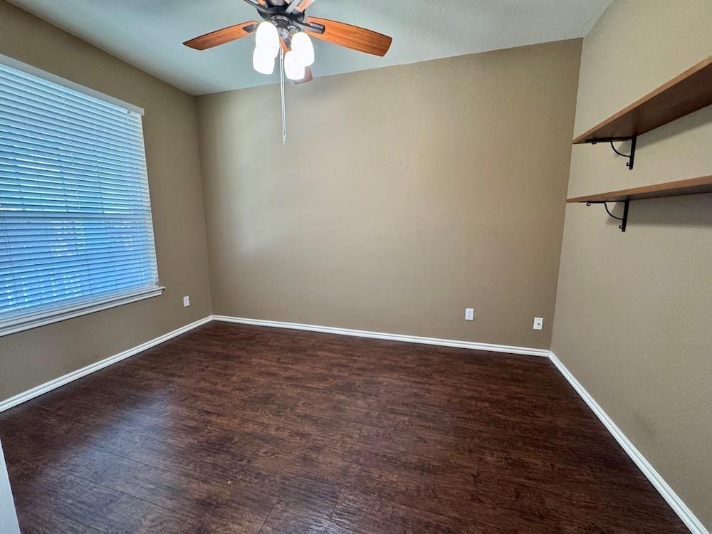 137 Firewheel CV — photo 3