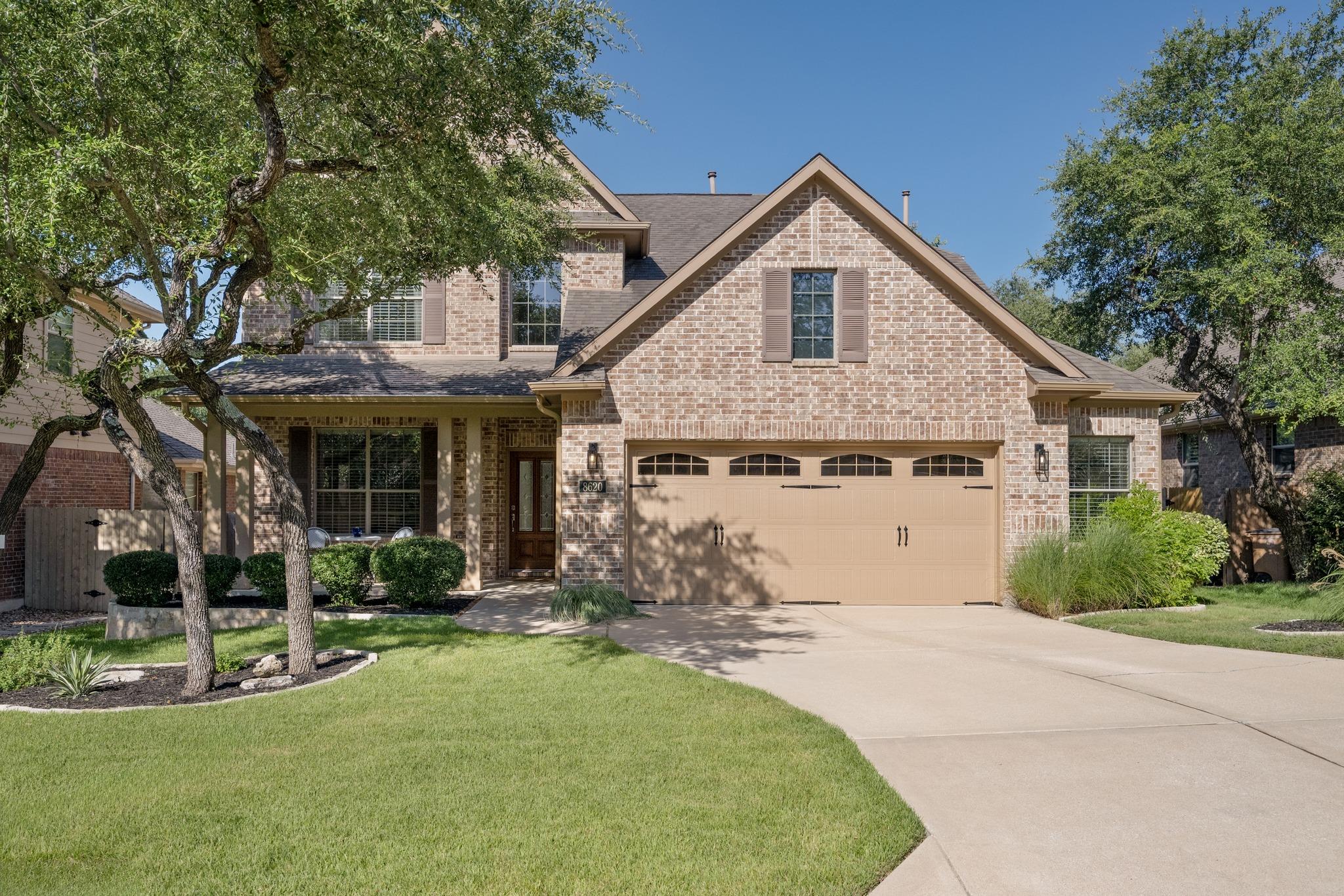 8620 Alophia DR — photo 4
