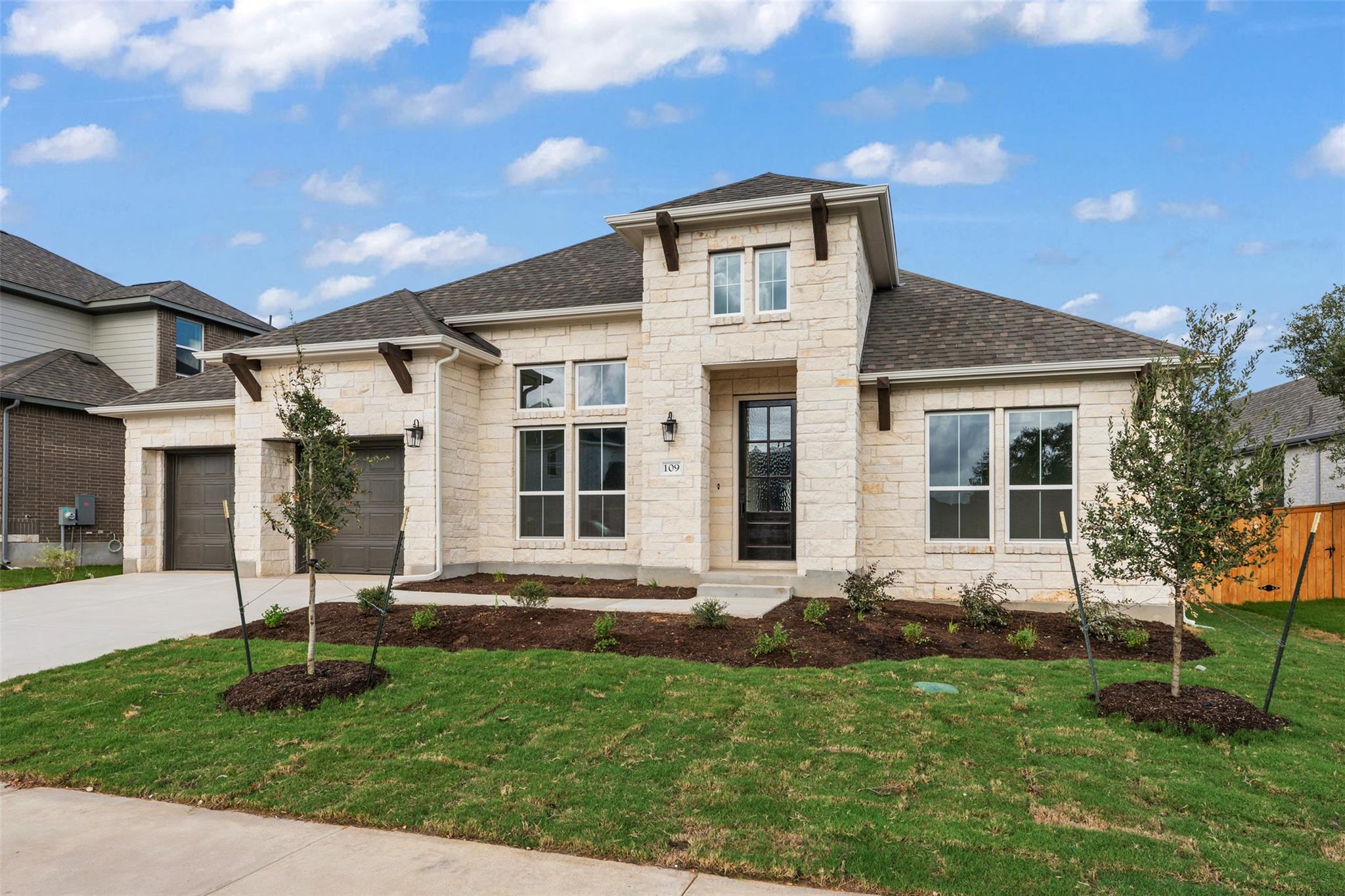 109 Possumhaw LN