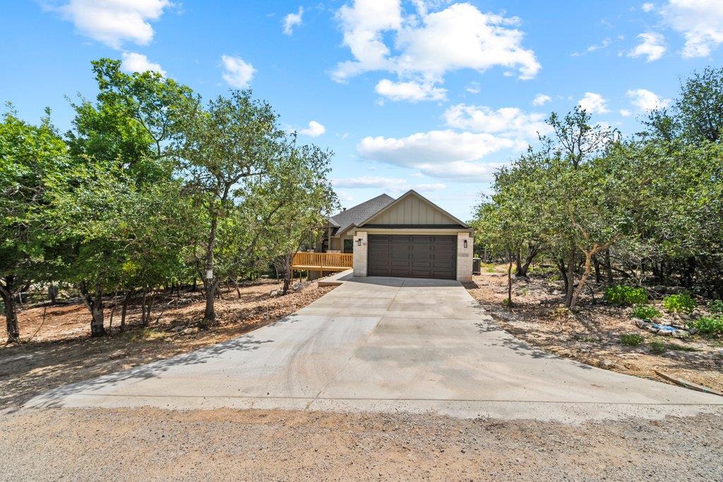 98 Whispering Valley DR — photo 3