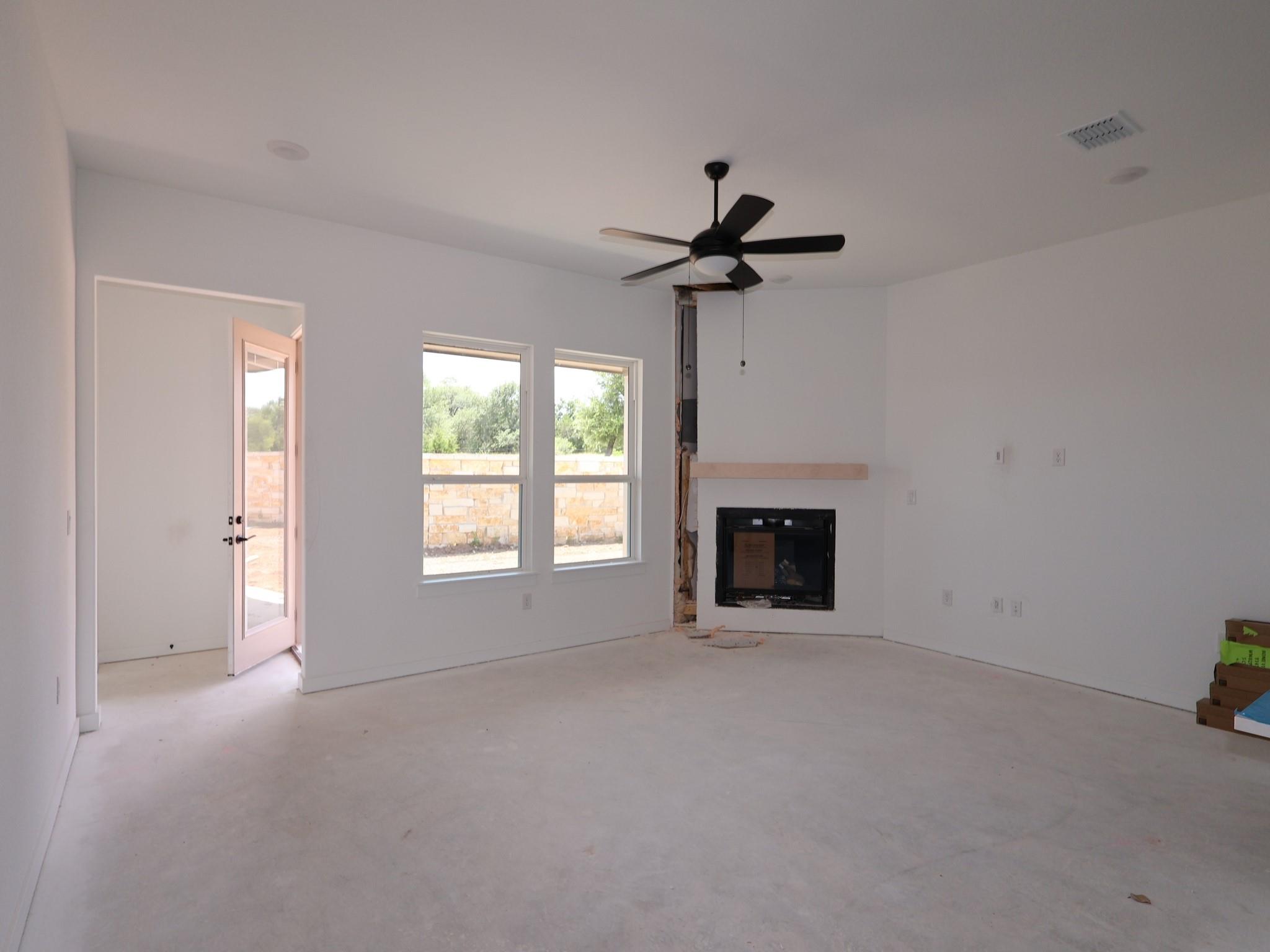 853 Corvallis DR — photo 5