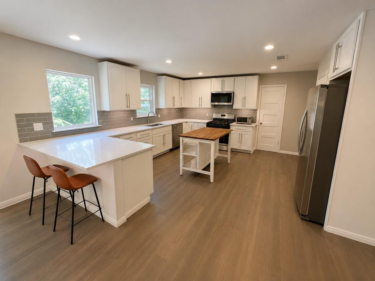 1200 Somerset Ave — photo 3