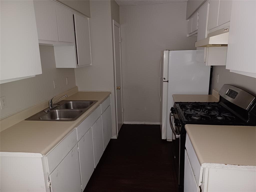 6711 Sandshof DR — photo 4