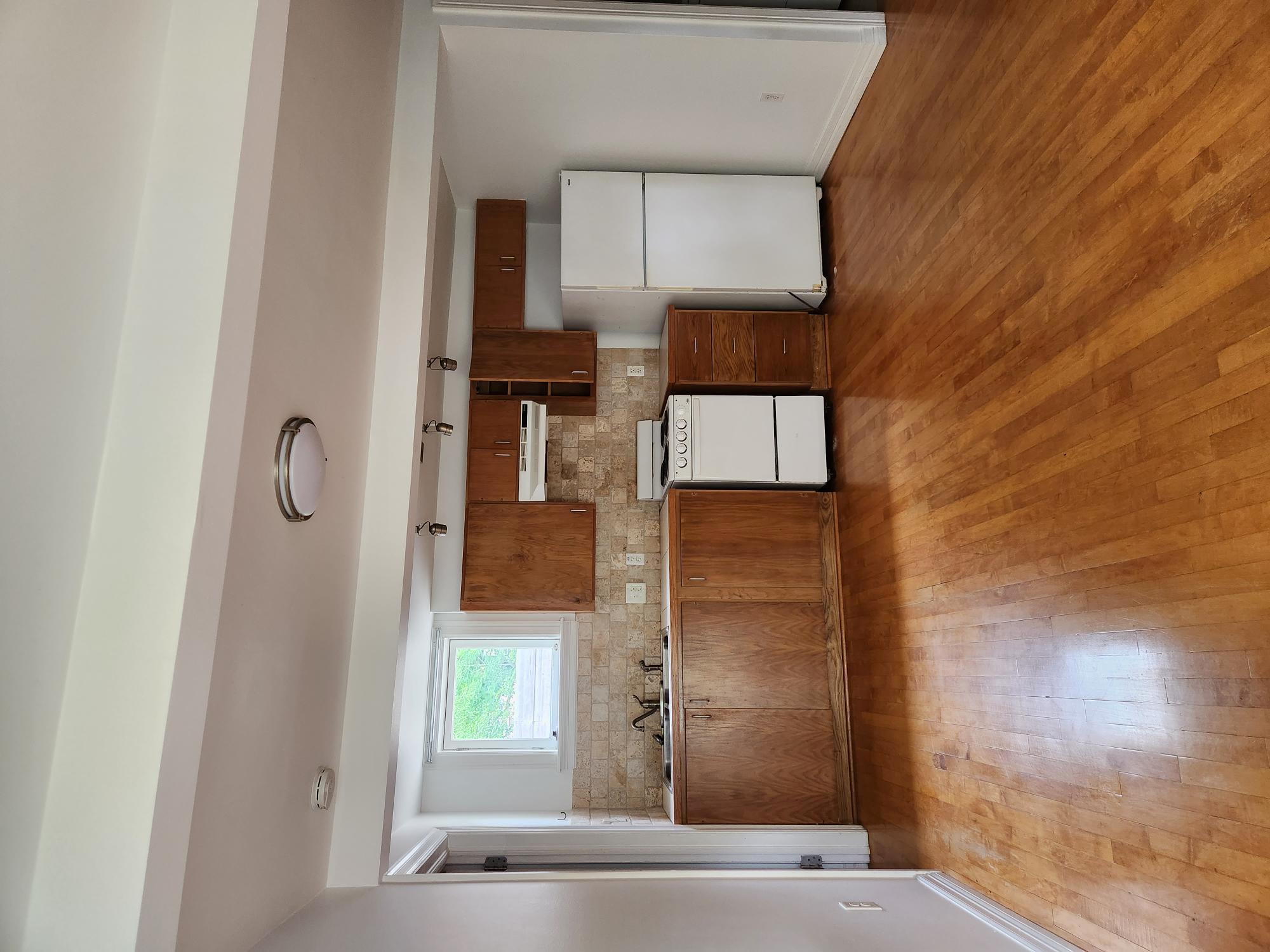 206 34th ST #C — photo 3