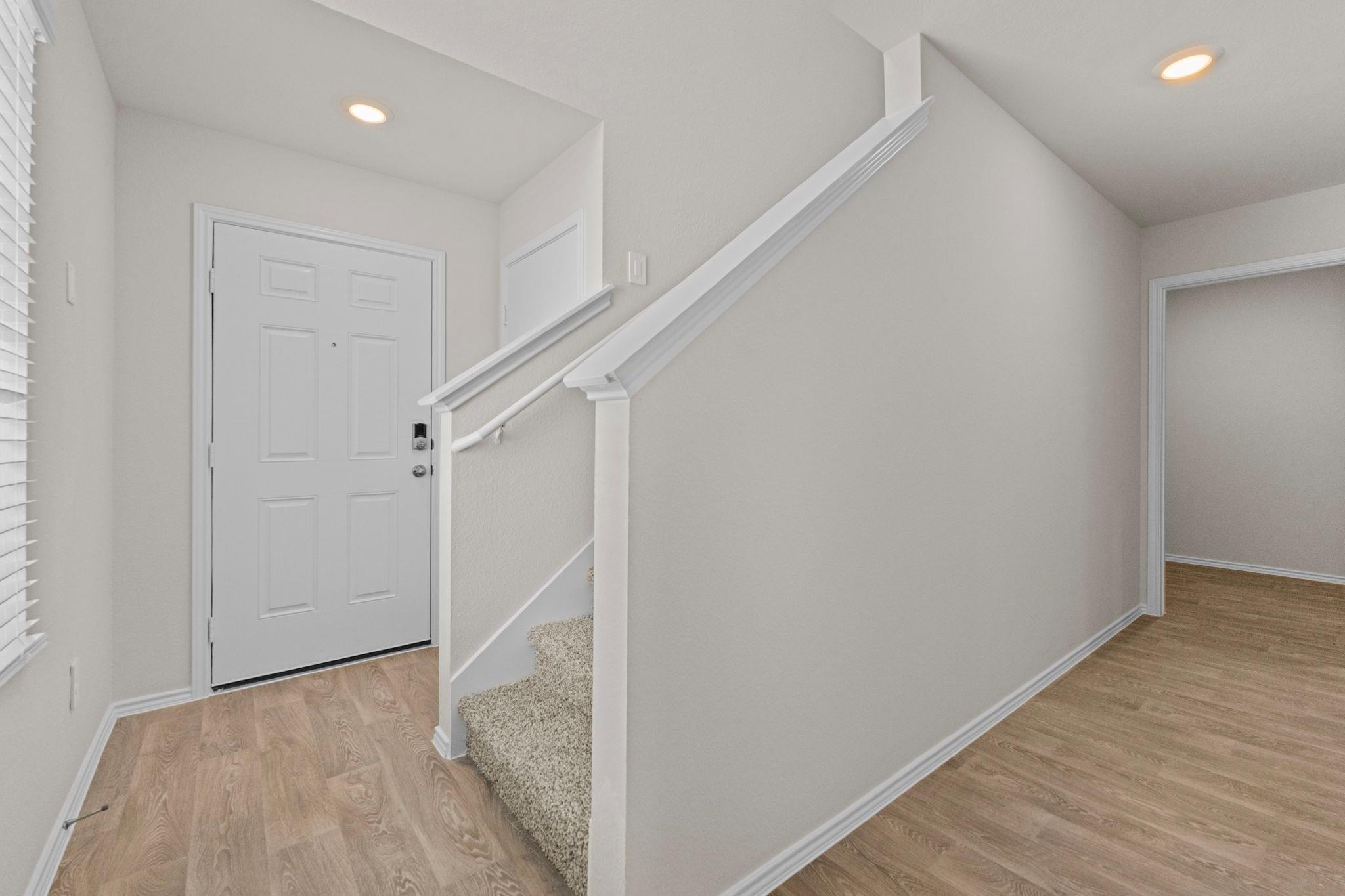 200 Varner WAY — photo 3