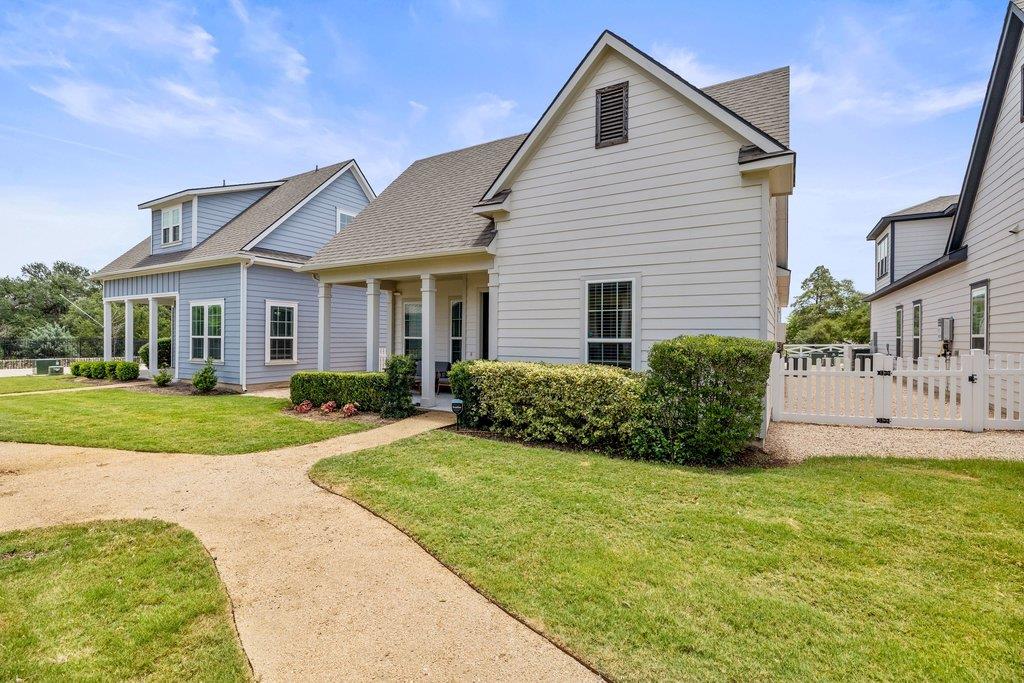 1174 Grant Wood Ave — photo 4