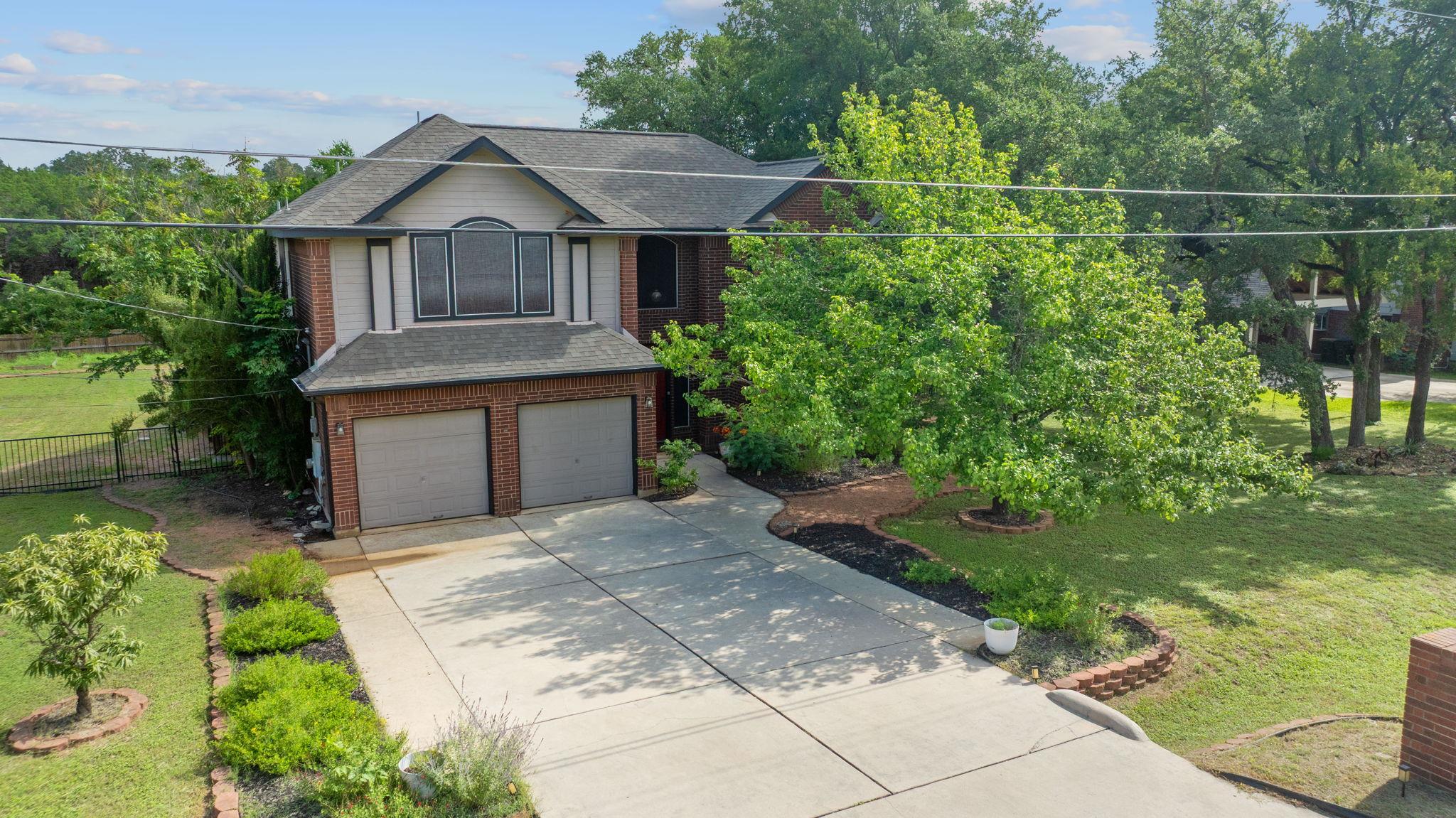 222 Primrose DR — photo 3