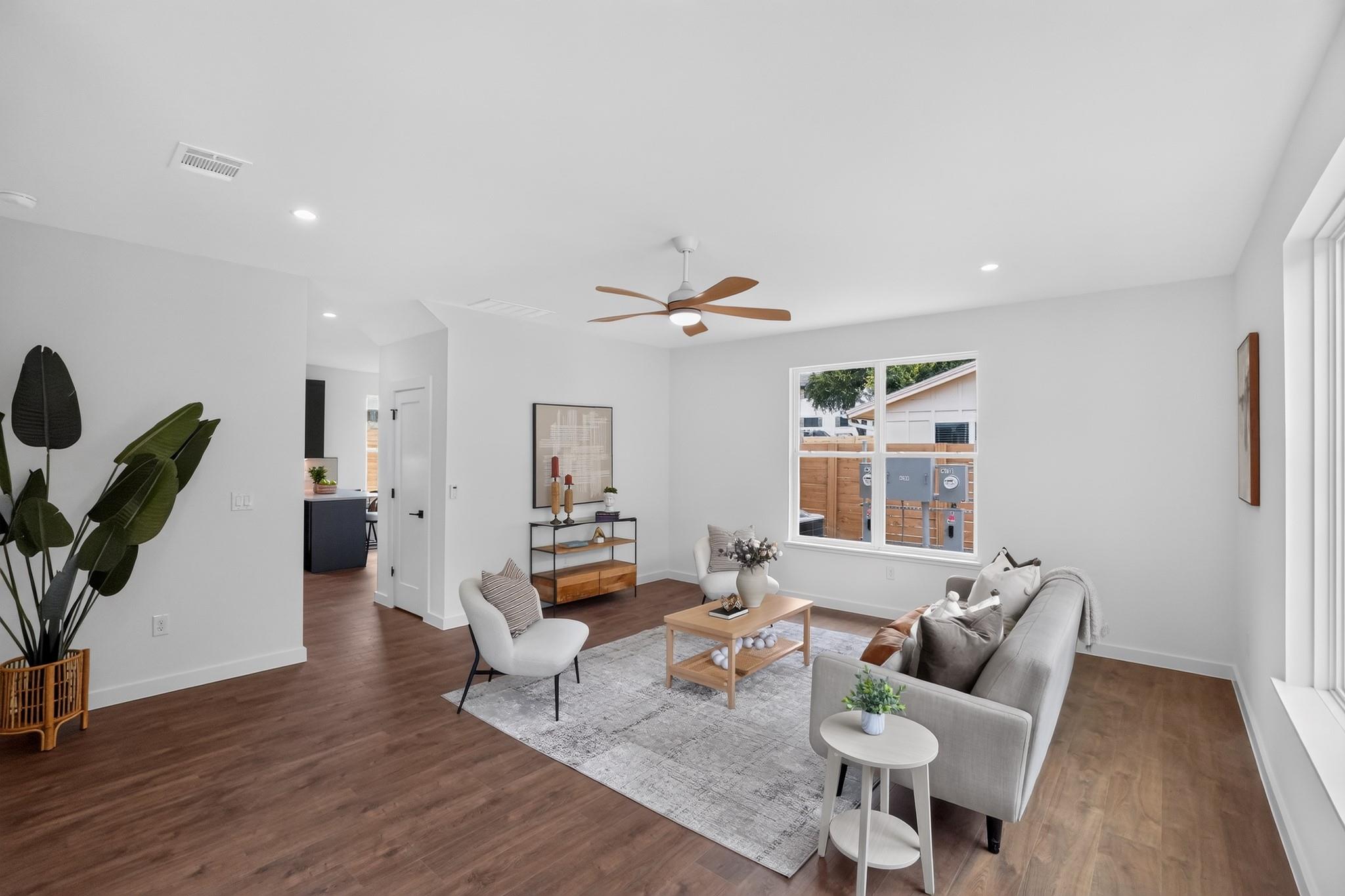 4200 Valley View RD #B — photo 4