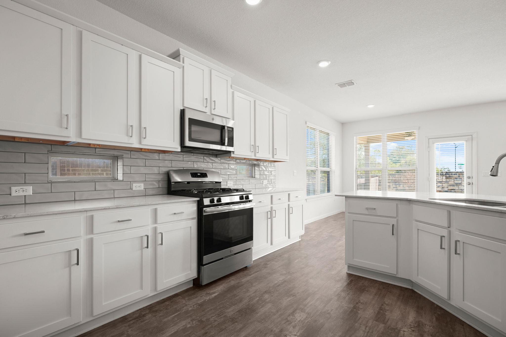 602 Allende BND — photo 4