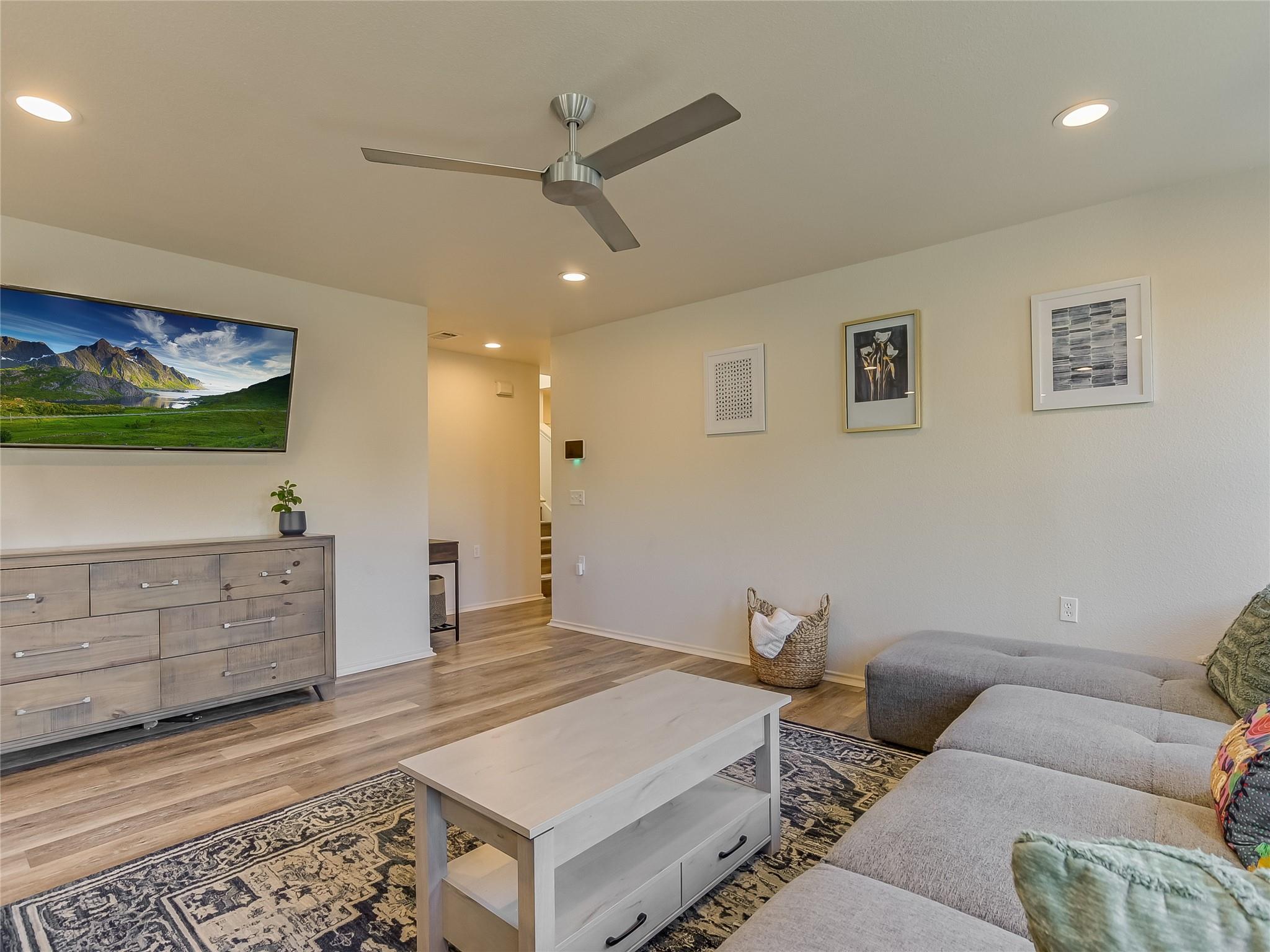 5516 Rayburn LN — photo 4