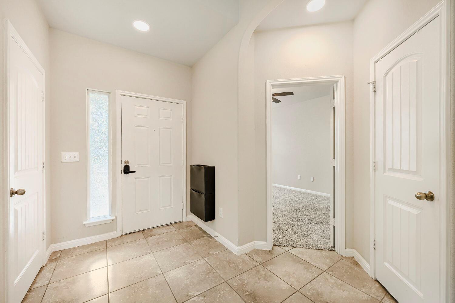 18400 Cumberland Gap ST — photo 5