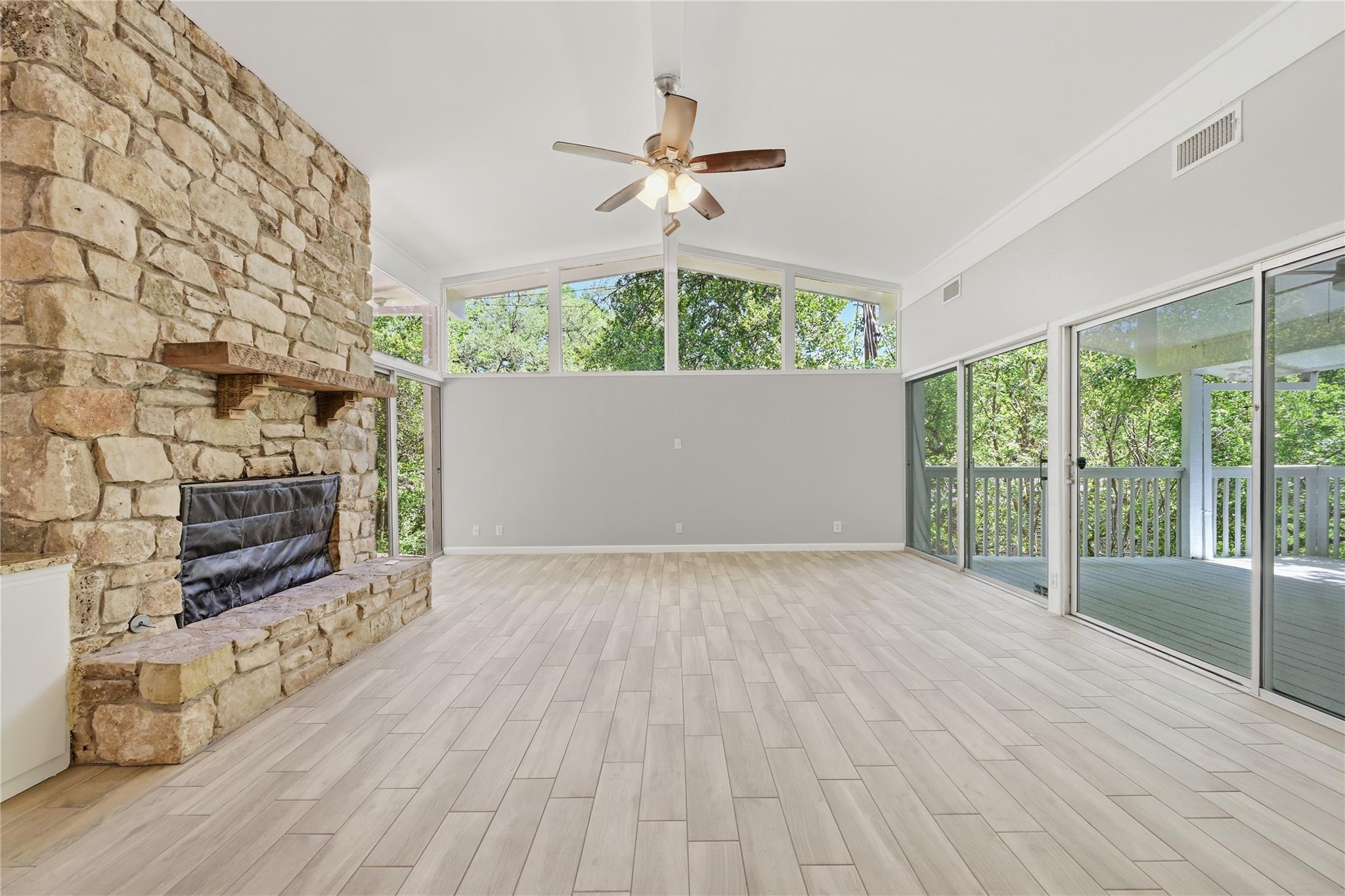 7 Hull Circle DR — photo 5