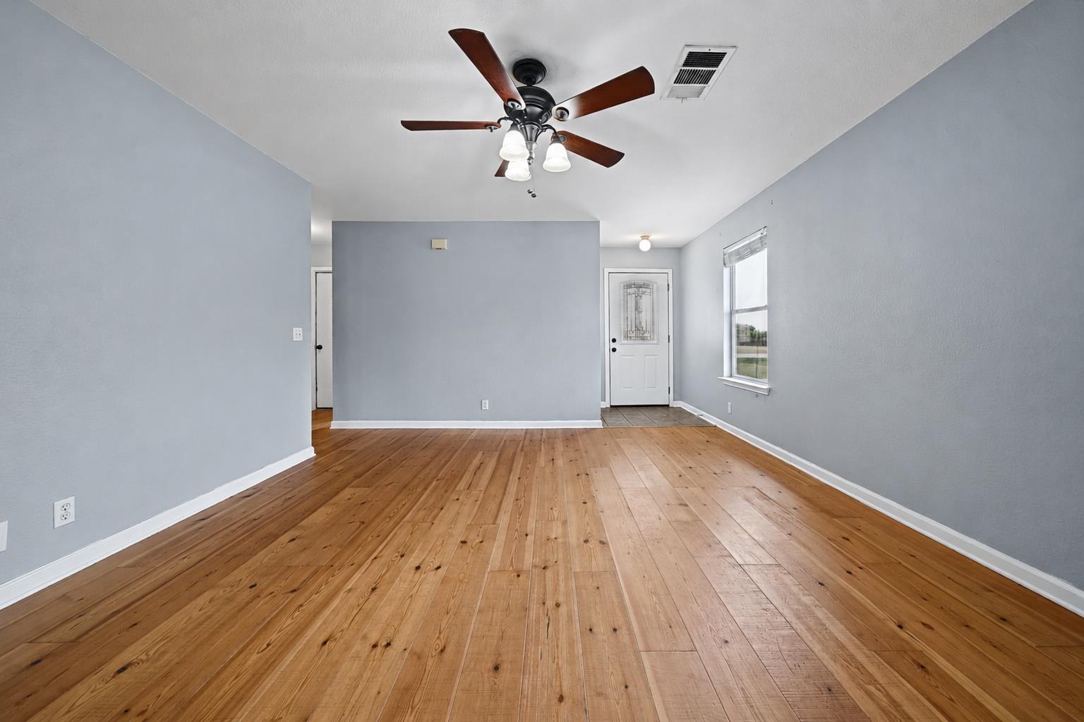 137 Hay Meadow RD — photo 3
