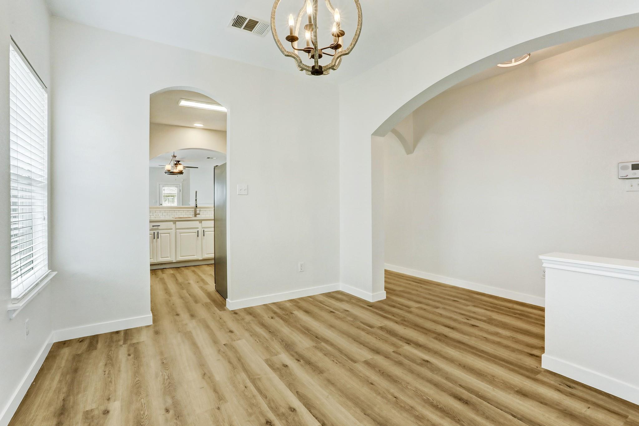 128 Almquist ST — photo 3