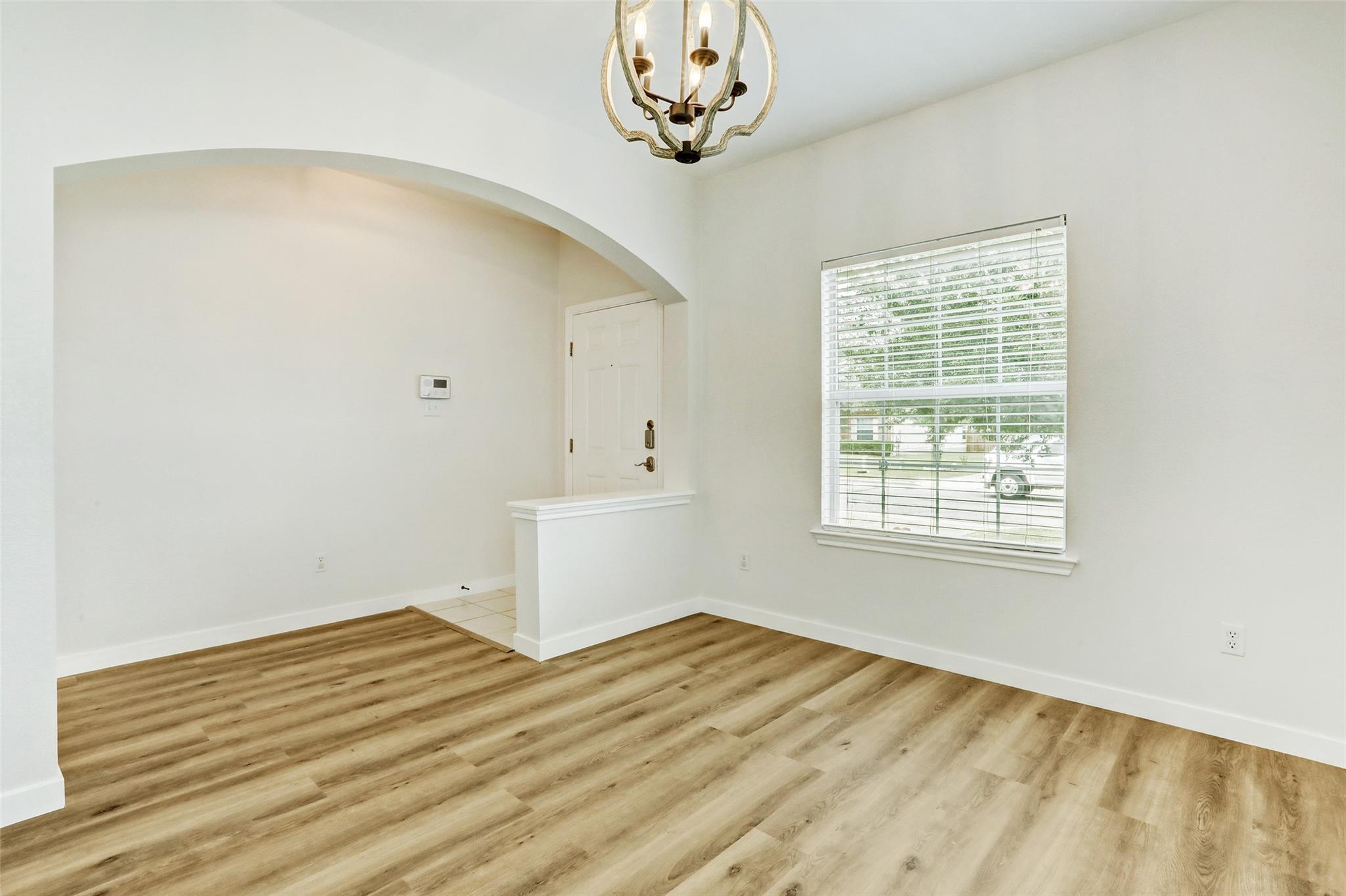 128 Almquist ST — photo 4