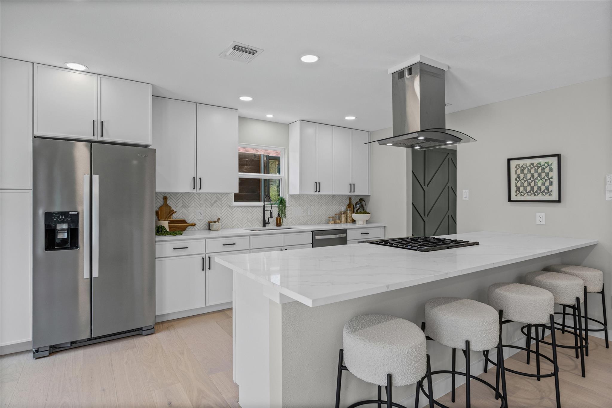 2817 Norfolk DR — photo 3