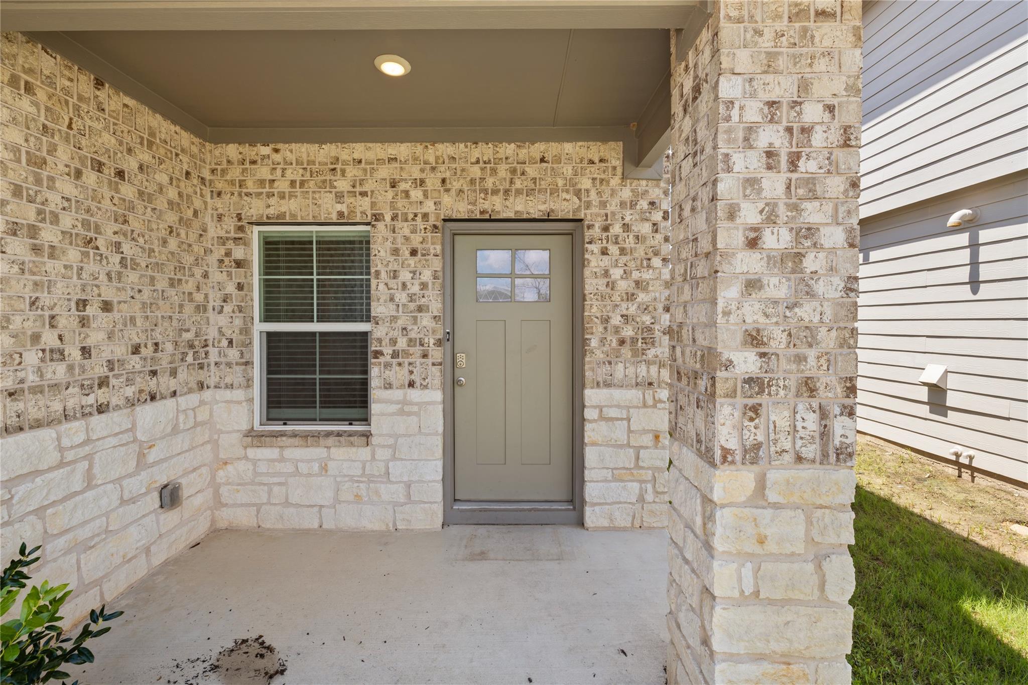 2905 Maryanne LN — photo 3
