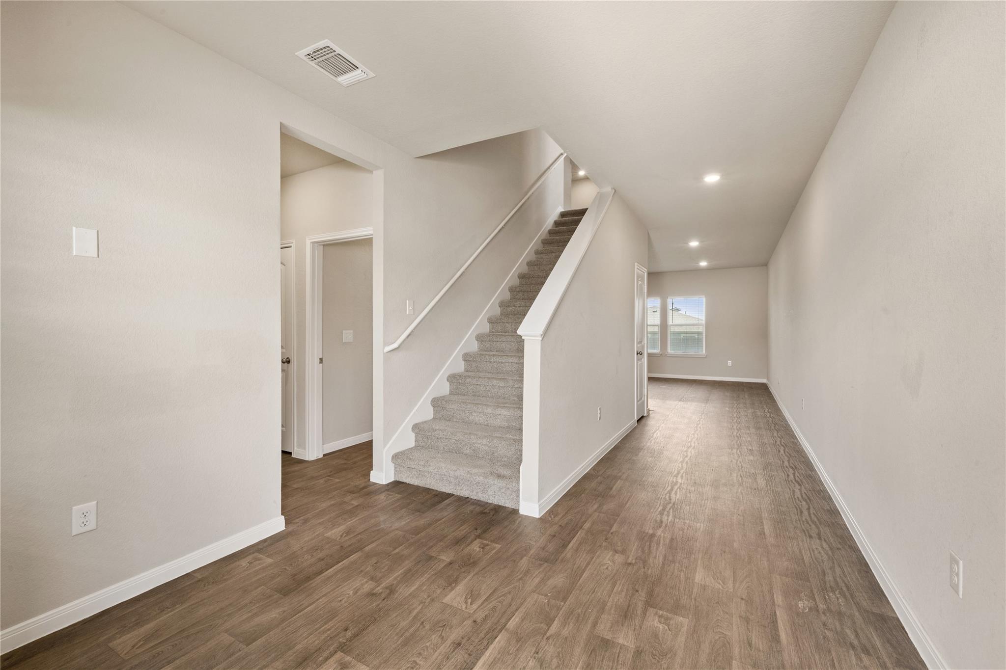2905 Maryanne LN — photo 5