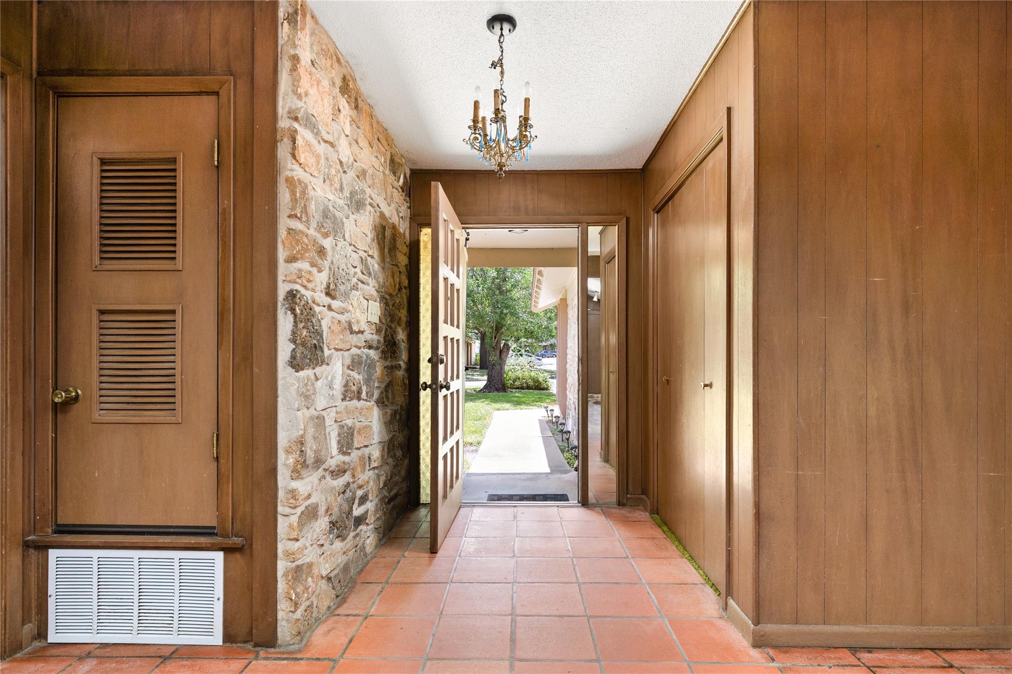 2612 Choctaw TRL — photo 3