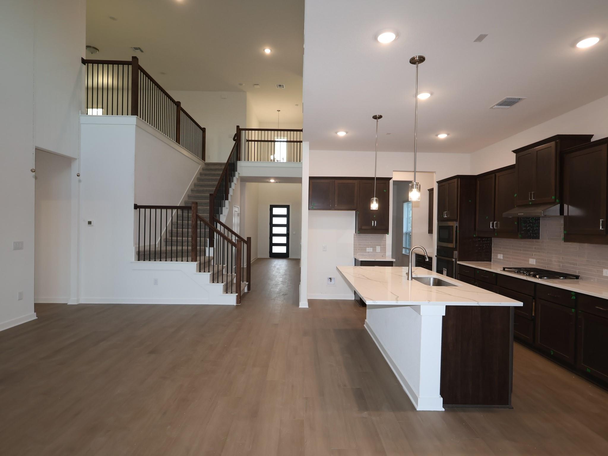 4016 Fulton DR — photo 3