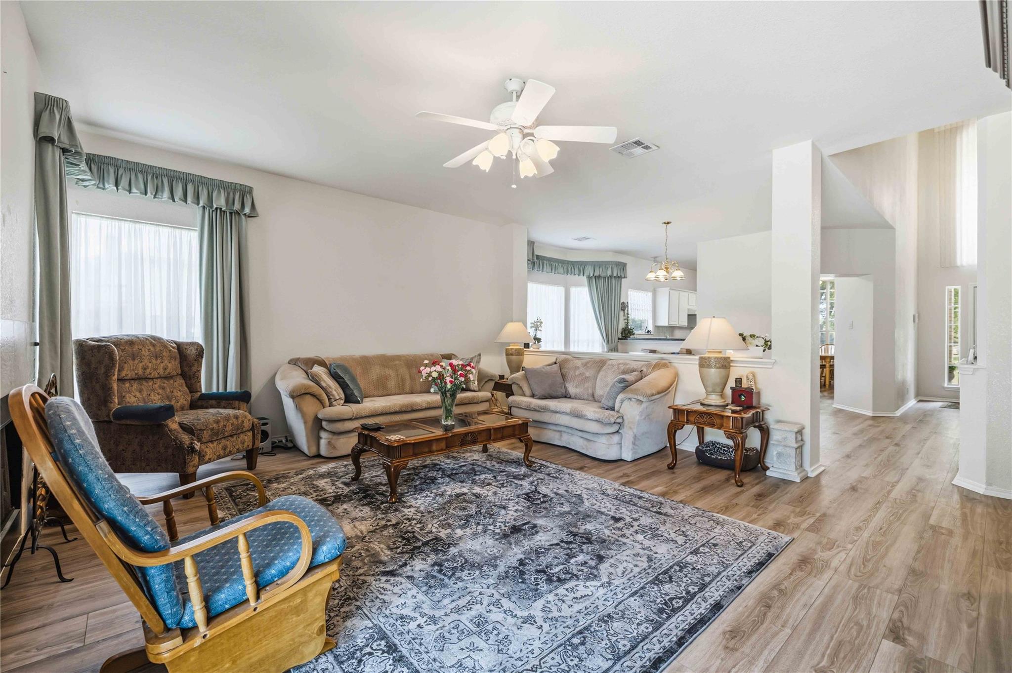 3006 Bradford Park DR — photo 3