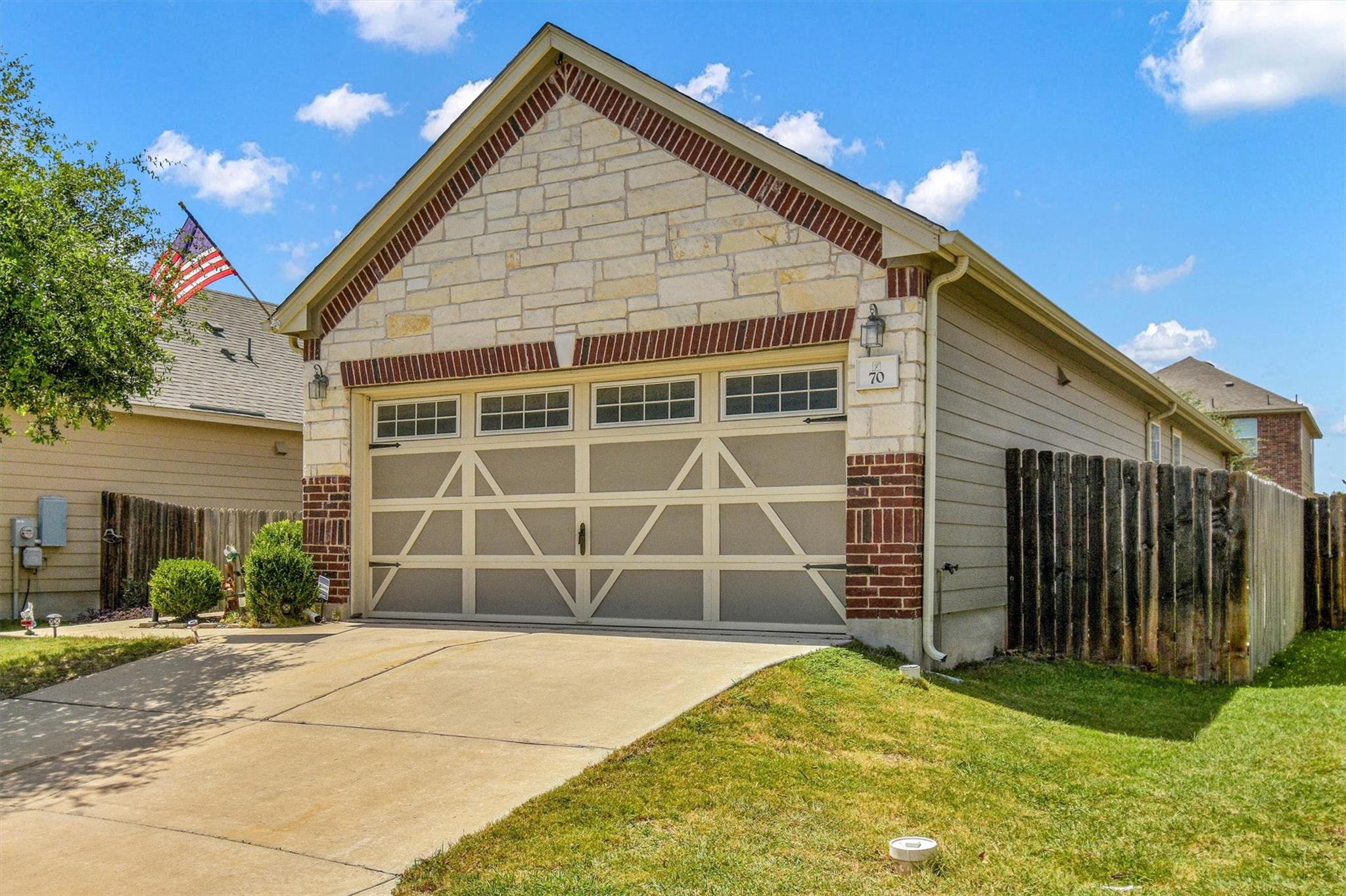 2950 Old Settlers BLVD #70 — photo 3
