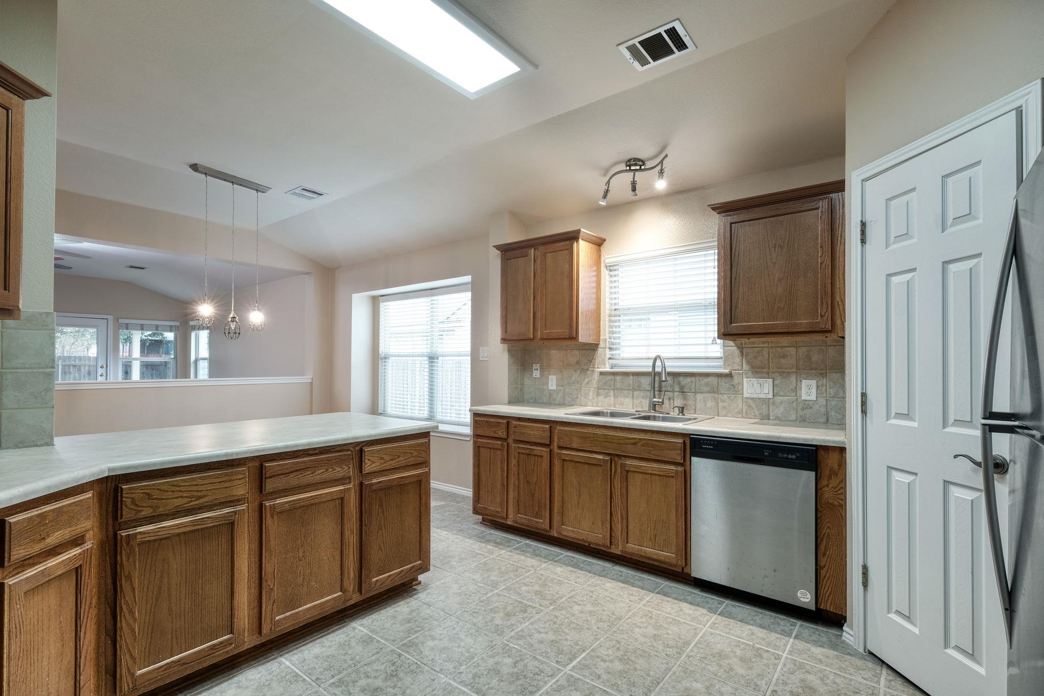 3353 Rod Carew DR — photo 5