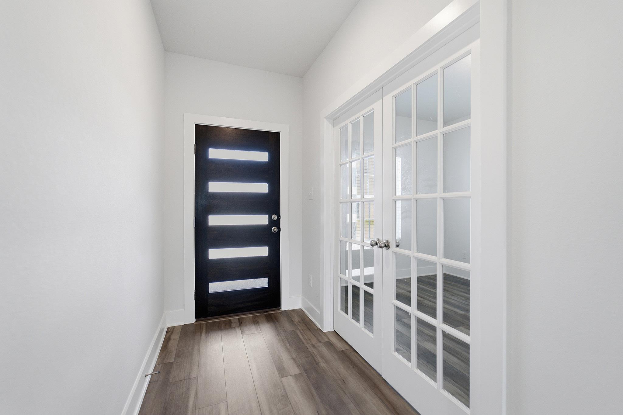 351 Begonia ST — photo 5