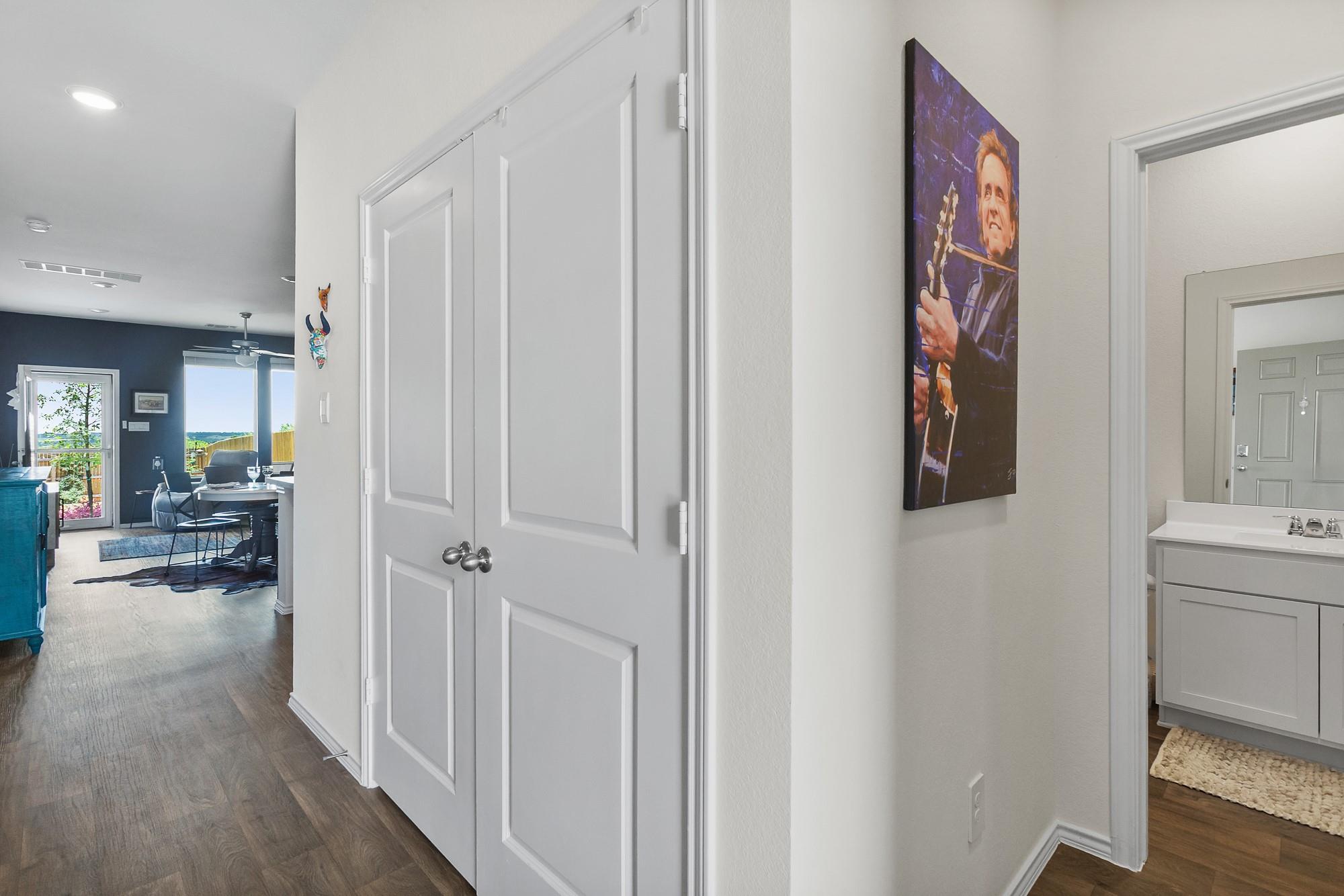 549 Arnold LOOP #A — photo 4