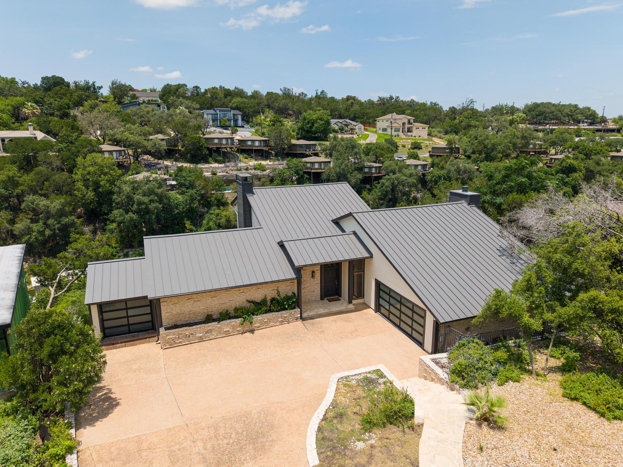 718 Bermuda ST — photo 4