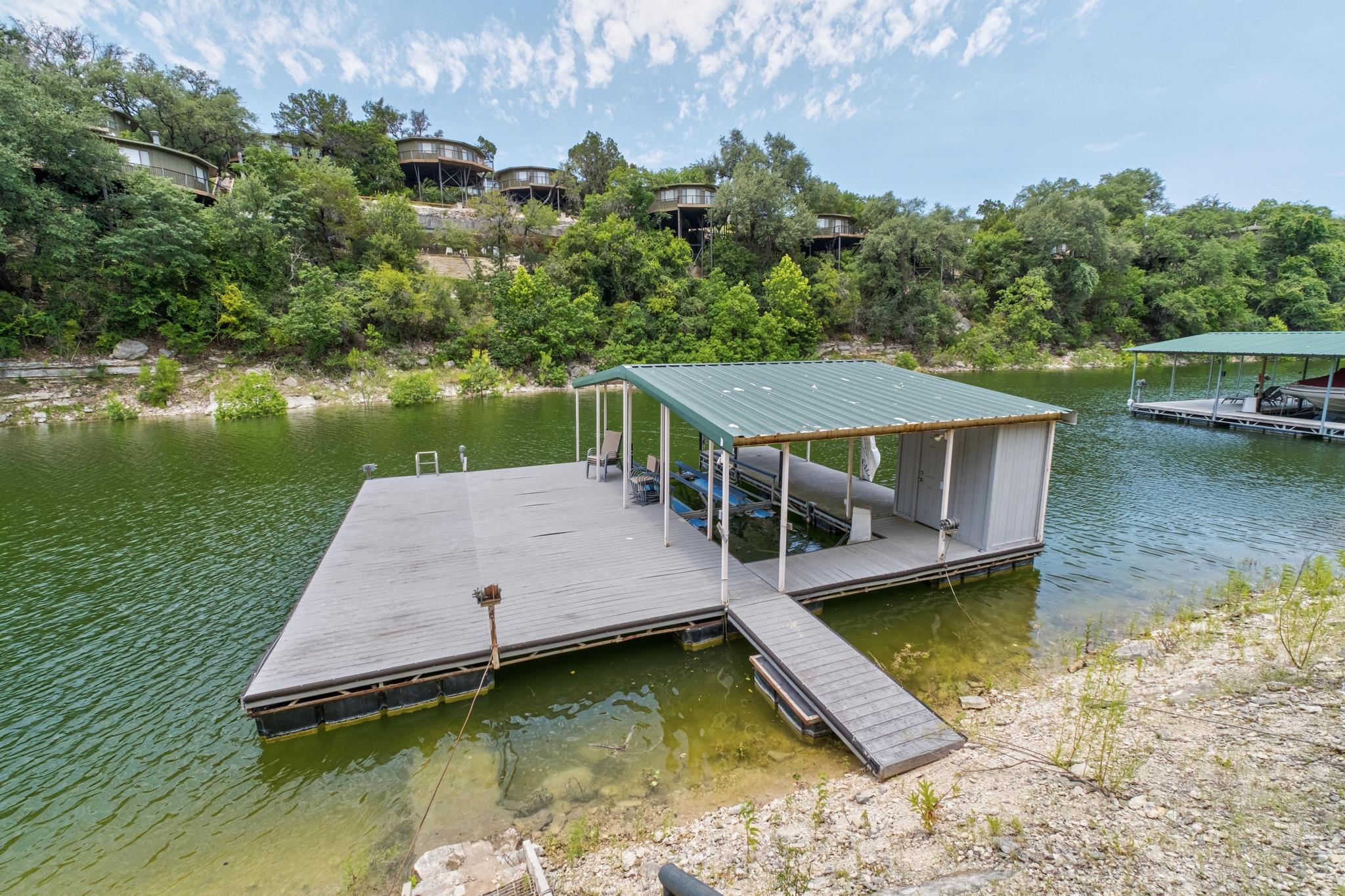 718 Bermuda ST — photo 5