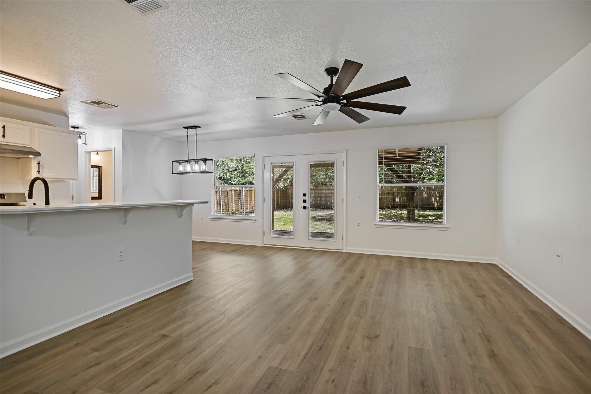 11504 Robert Wooding DR — photo 5