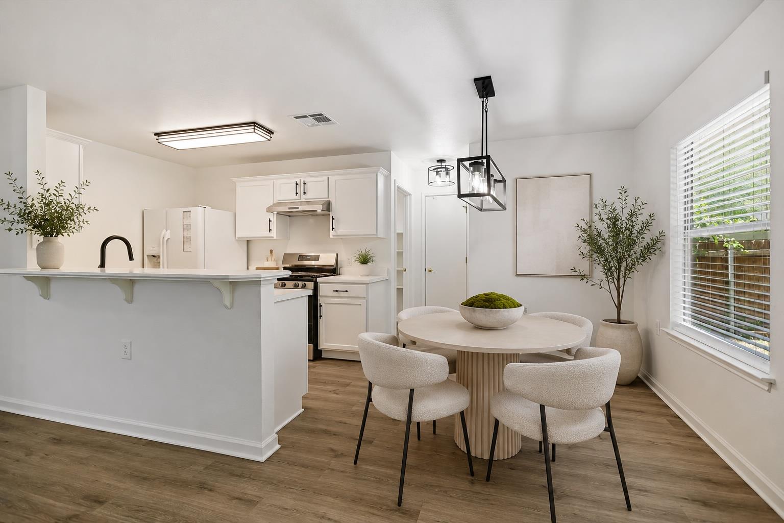 11504 Robert Wooding DR — photo 3