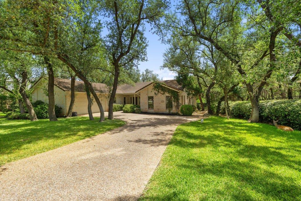 110 Blue Jay DR — photo 4