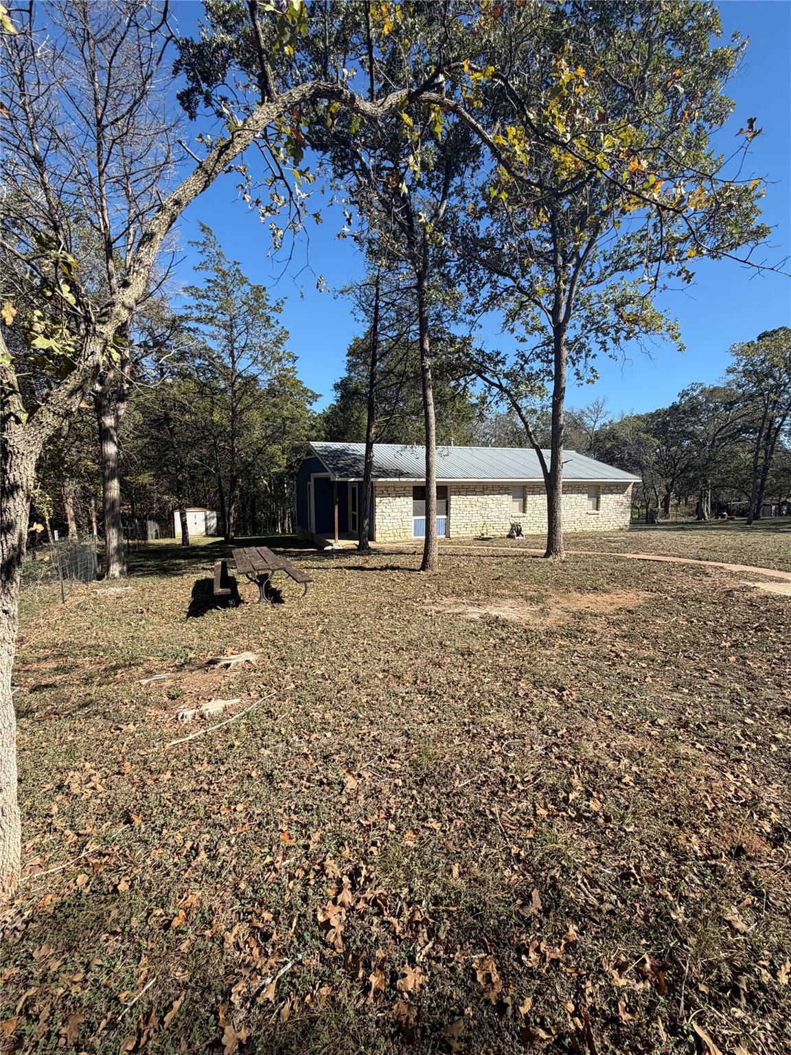 214 The Forest RD — photo 3