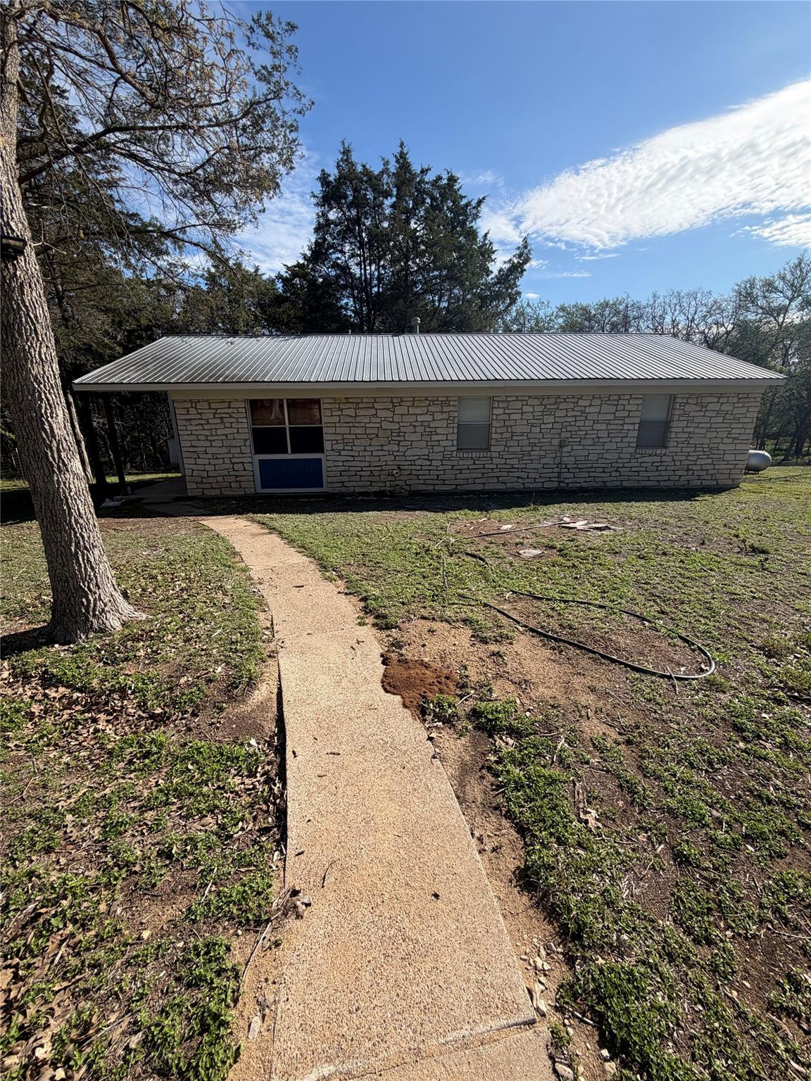 214 The Forest RD — photo 4