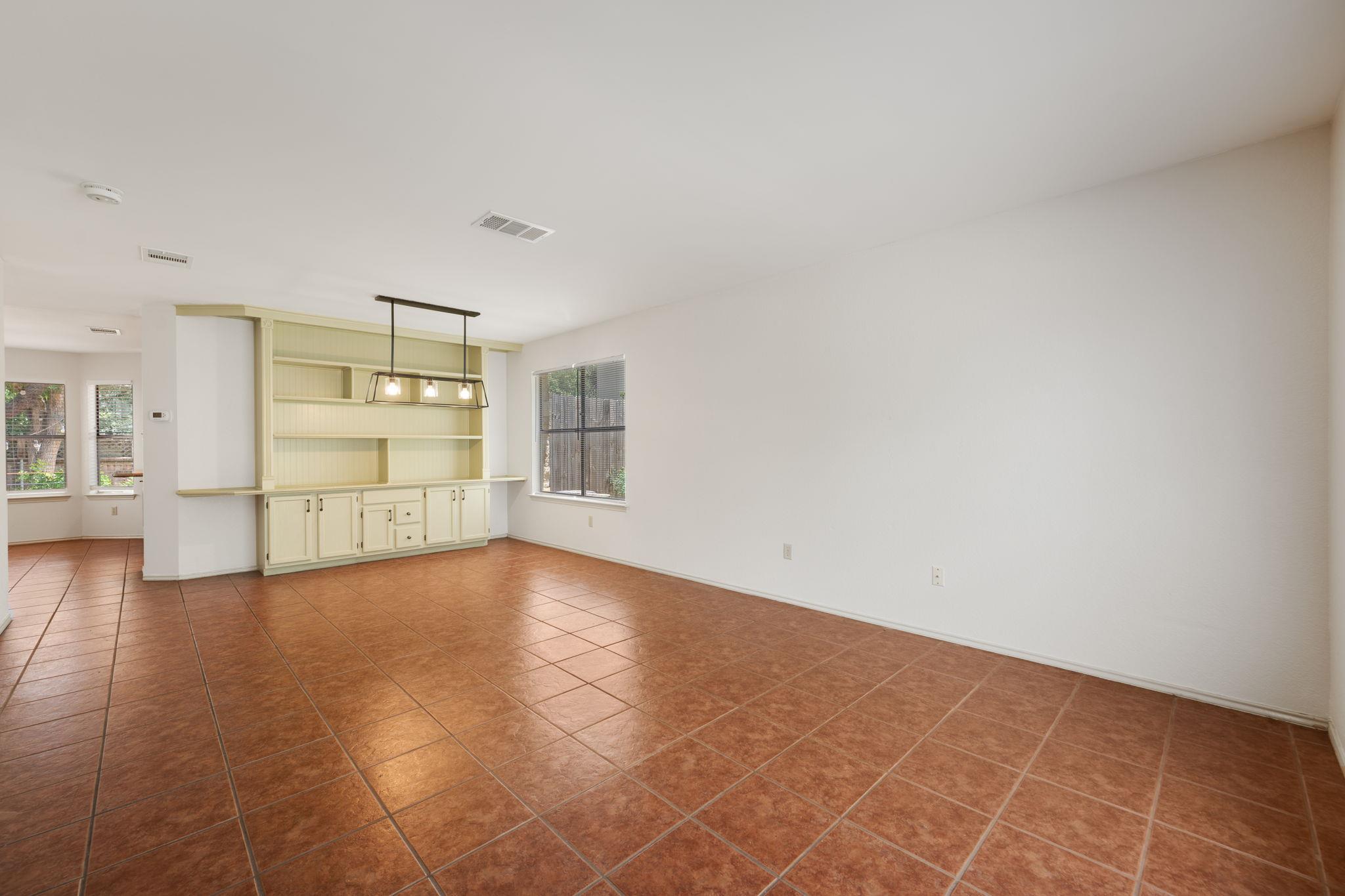 1901 Lobelia DR — photo 4