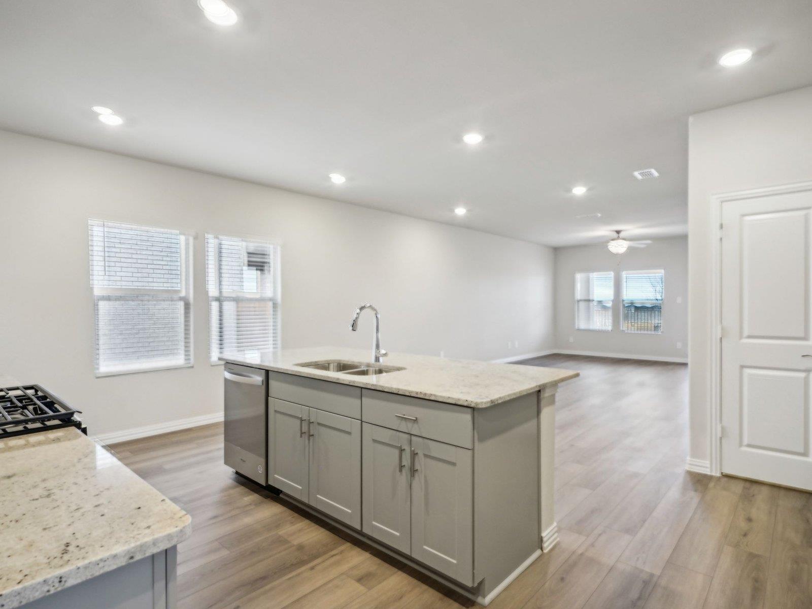 3527 Kent Chalk RD — photo 4