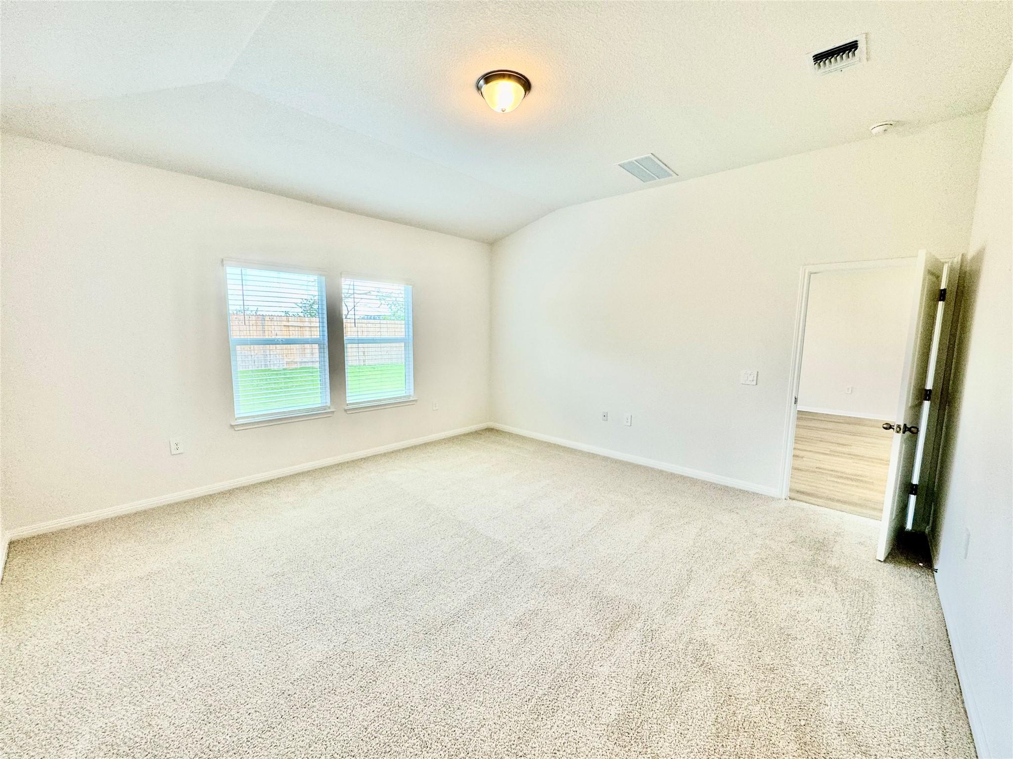 12508 Saint Thomas DR — photo 3