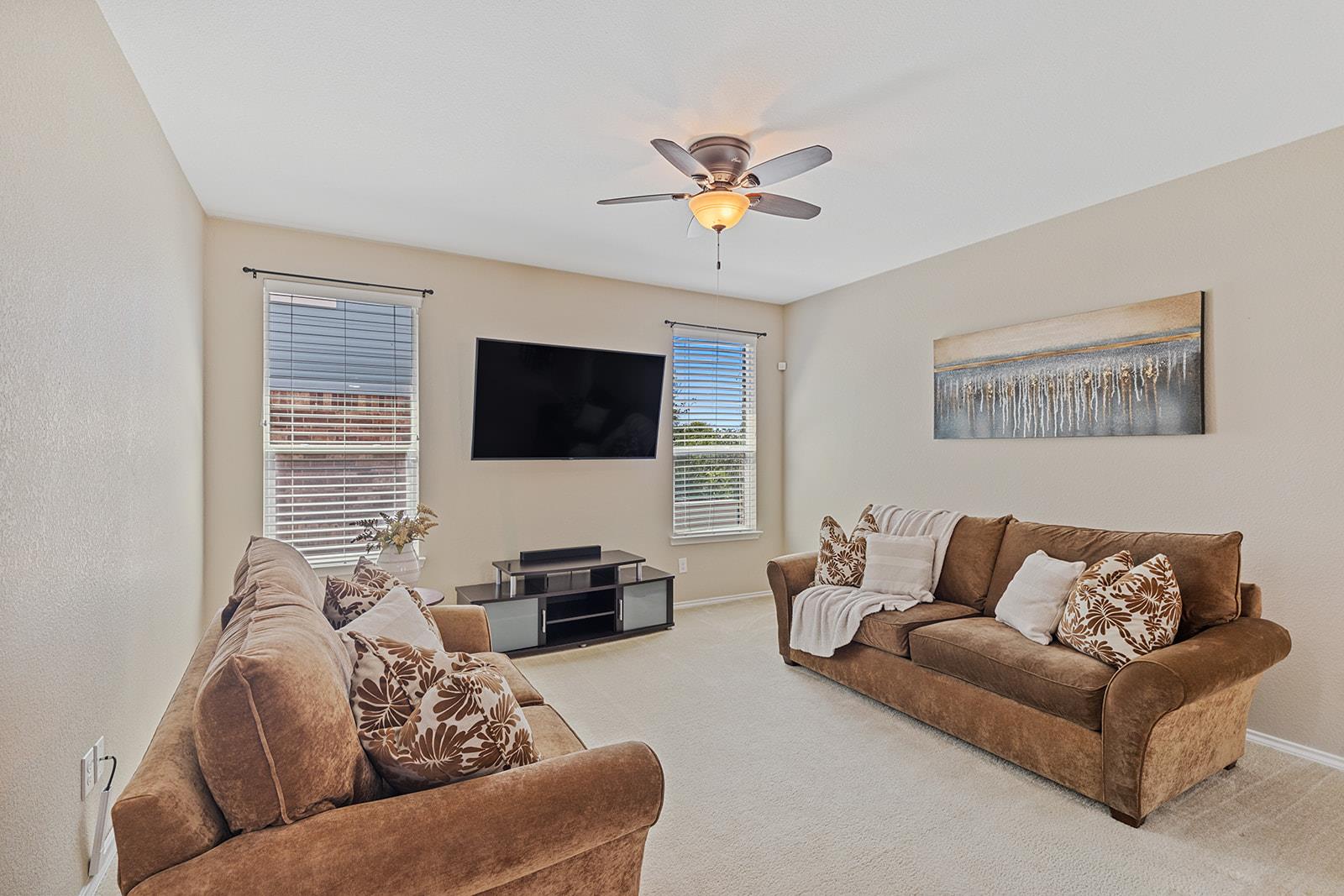 437 Sheepshank DR — photo 3