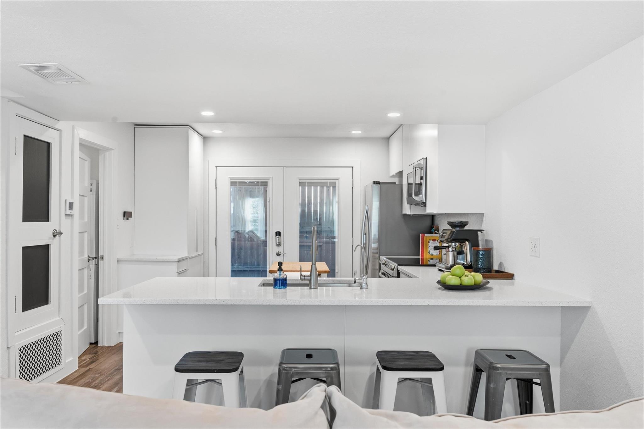 6406 Chimney Creek CIR #A — photo 4